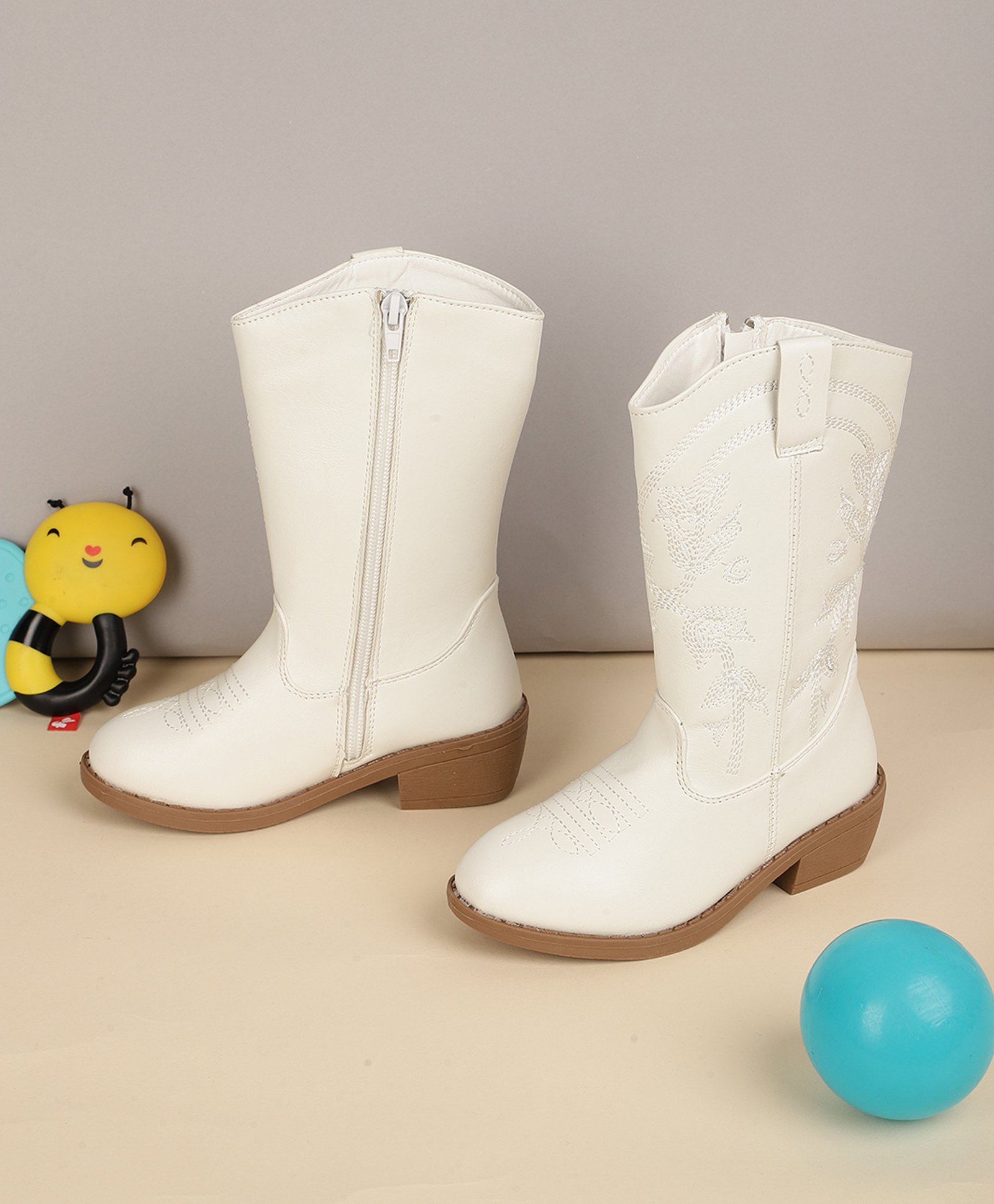 TRUFFLE COLLECTION Leaves Designed Zipper Boots - White-picture-17