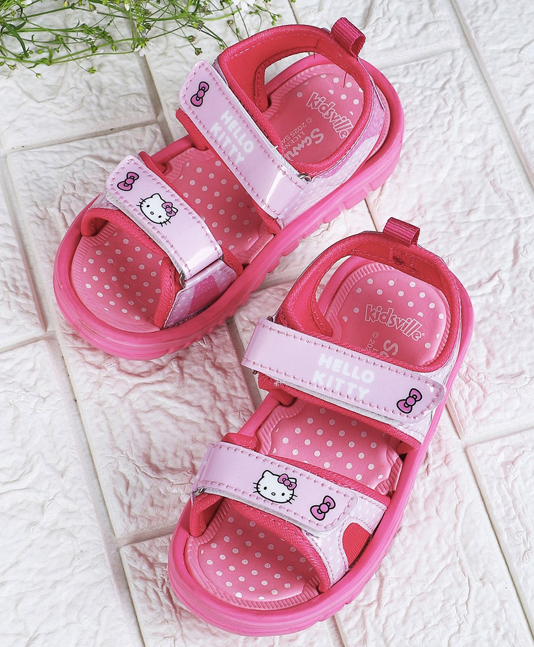 Kidsville Hello Kitty Featuring Kitty White Designed Sandals - Pink-picture-7