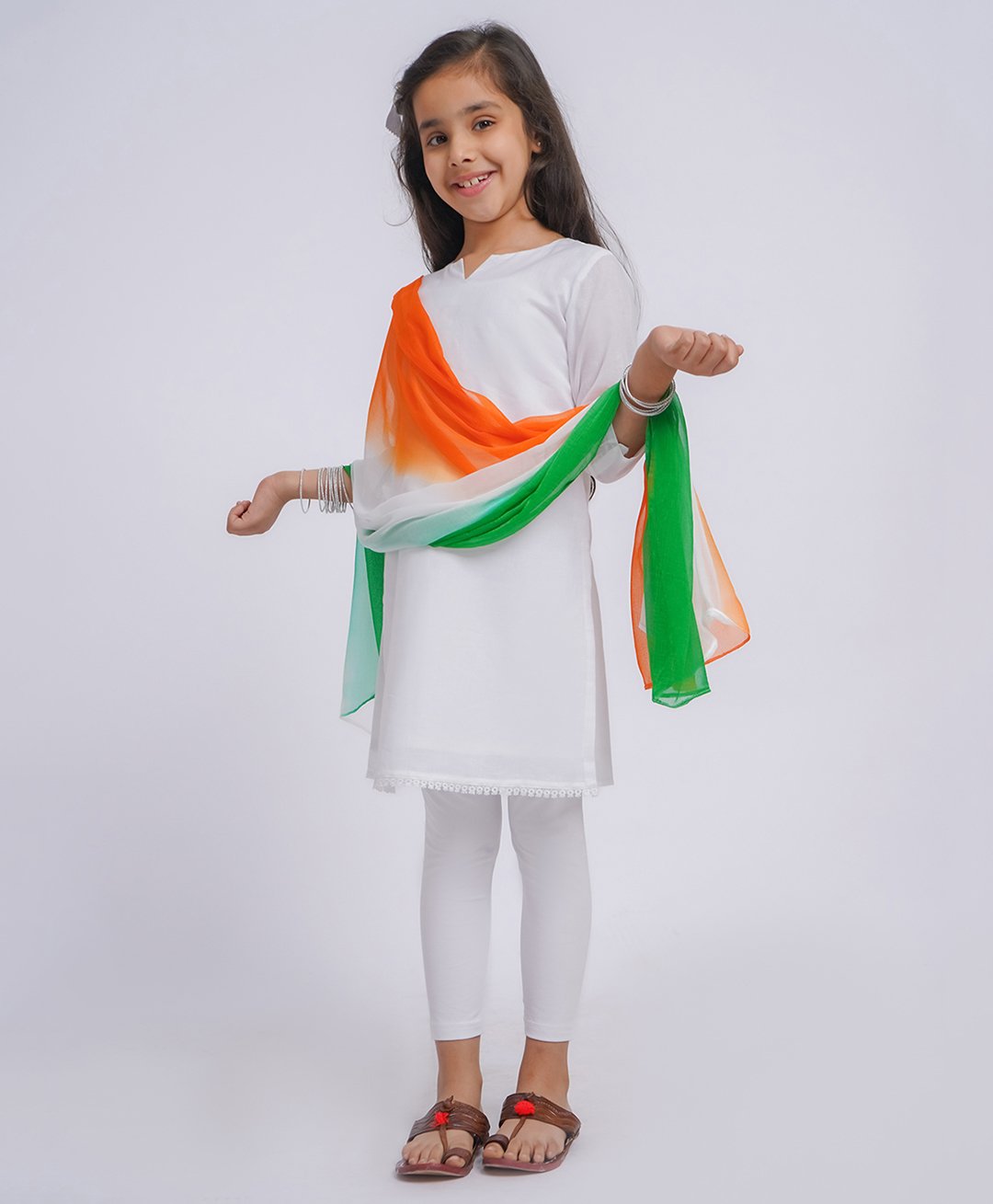 Vastramay Cotton Republic Day Theme Three Fourth Sleeves Solid Kurta & Leggings With Tricolour Dupatta Set - White-image-29