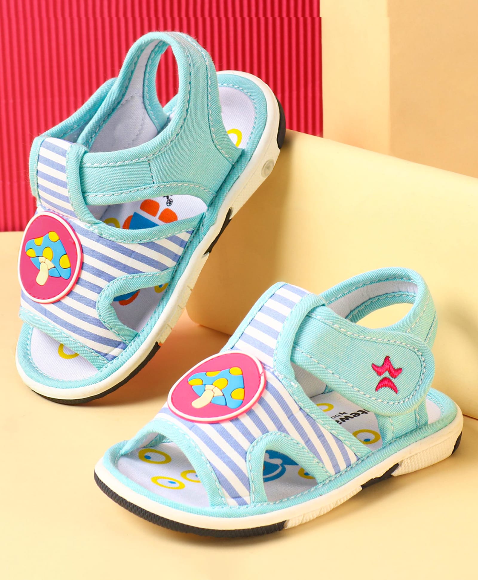 Cute Walk by Babyhug Sandals with Velcro Closure & Mushroom Applique - Aqua Blue-picture-23