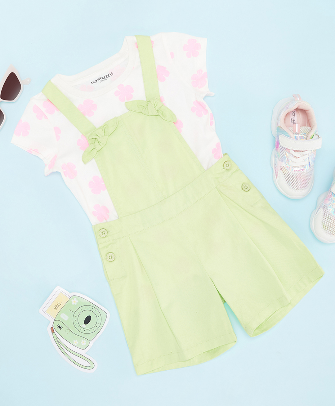 Pantaloons Junior Cotton Solid Dungaree With Half Sleeves Floral Printed Tee - Paradise Green-picture-27