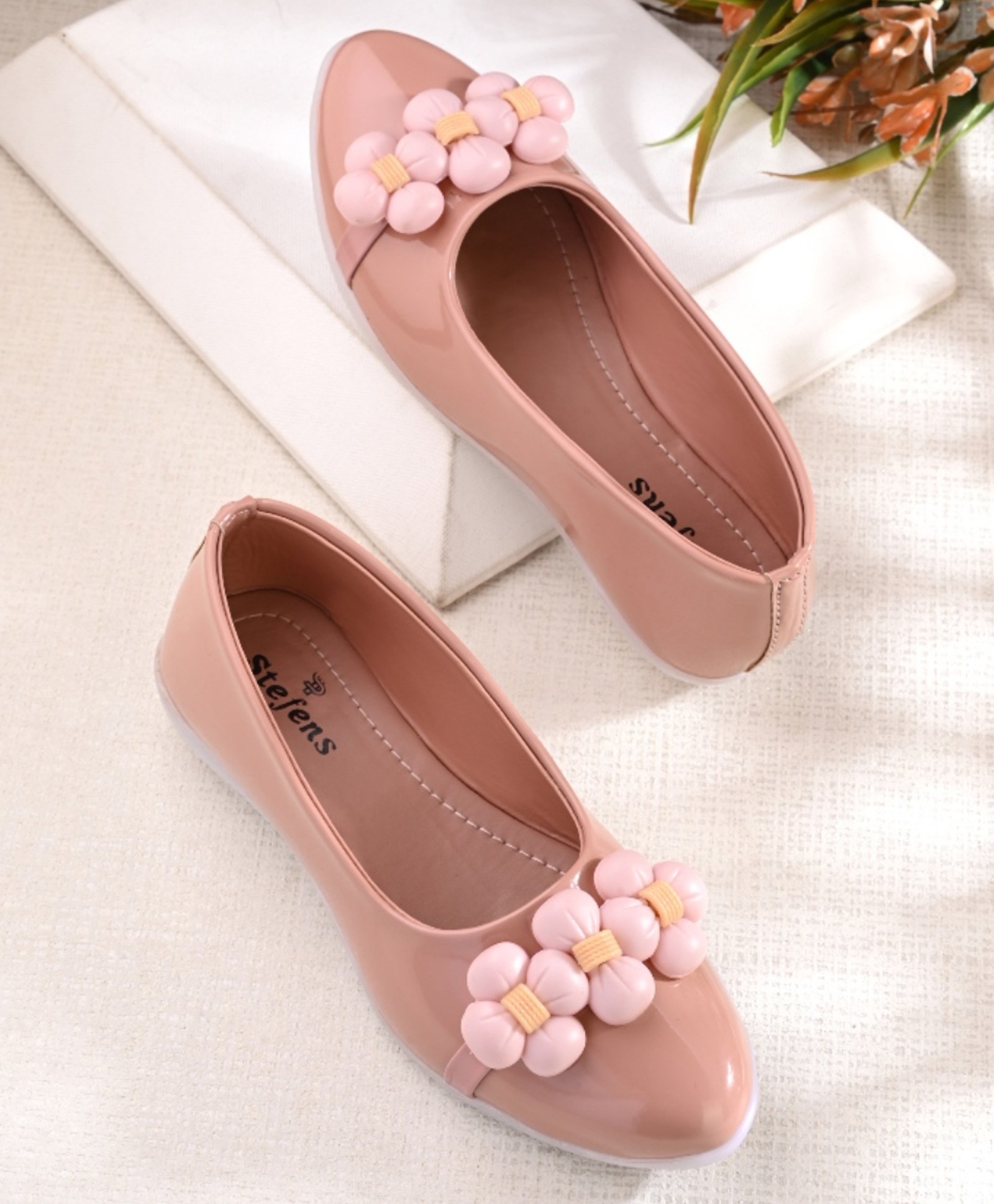 Stefens Floral Applique Detailed Ballerinas - Beige-image-31