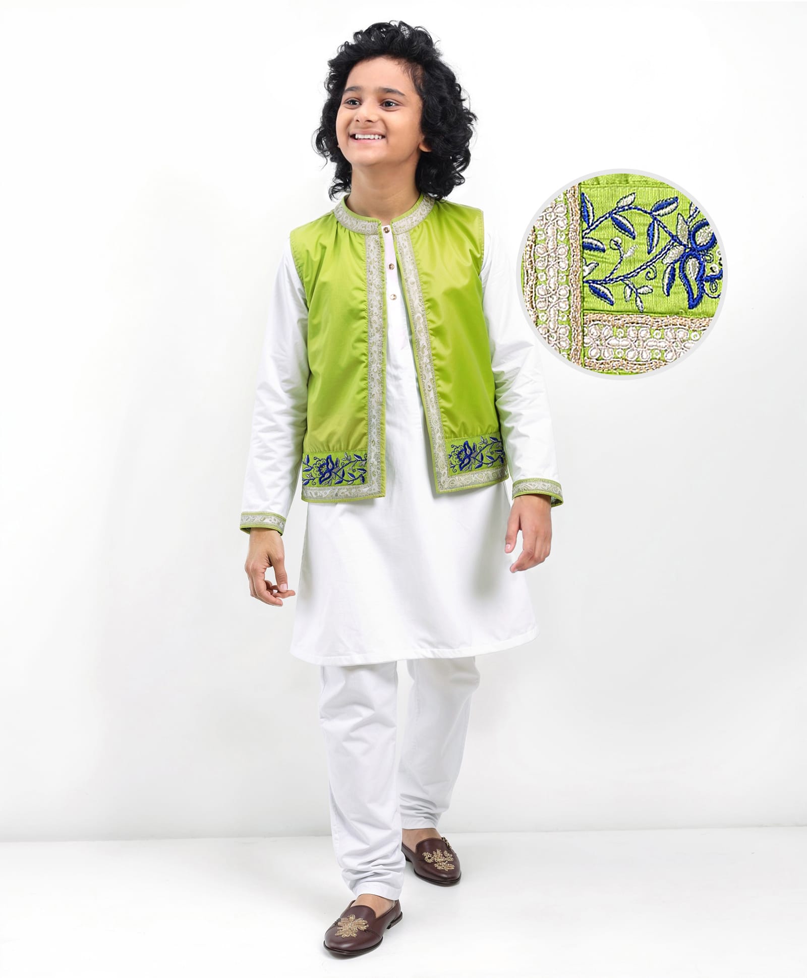 Pine Kids Woven Full Sleeves Solid Color Kurta Pyjama Set with Floral Embroidered Jacket - White & Green-image-23