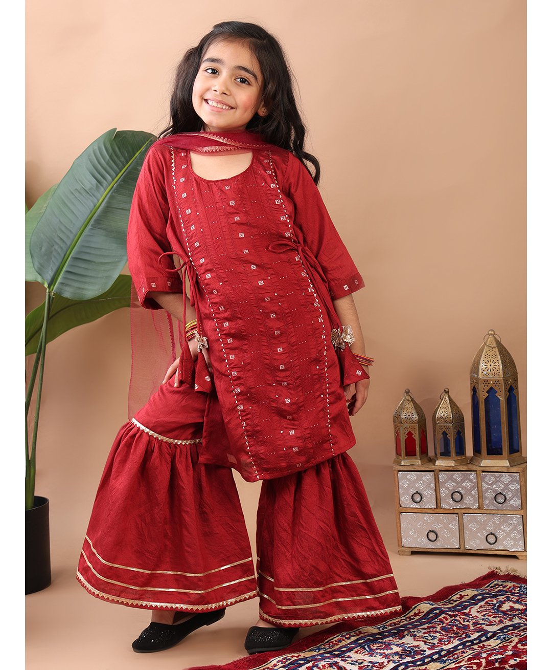 Kinder Kids Cotton Blend Three Fourth Sleeves Ethnic Foil Printed Kurta With Sharara & Dupatta Set - Red-picture-28
