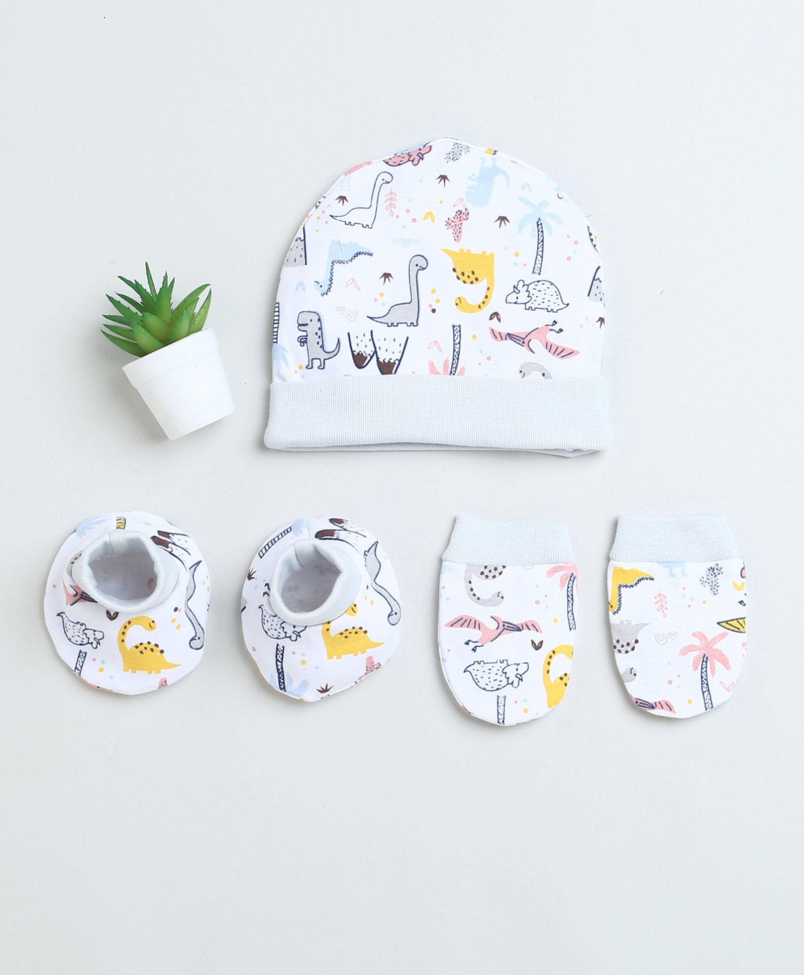 BUMZEE Interlock Knit Animals Printed Cap Mittens & Booties Set White - Diameter 11 cm-image-44