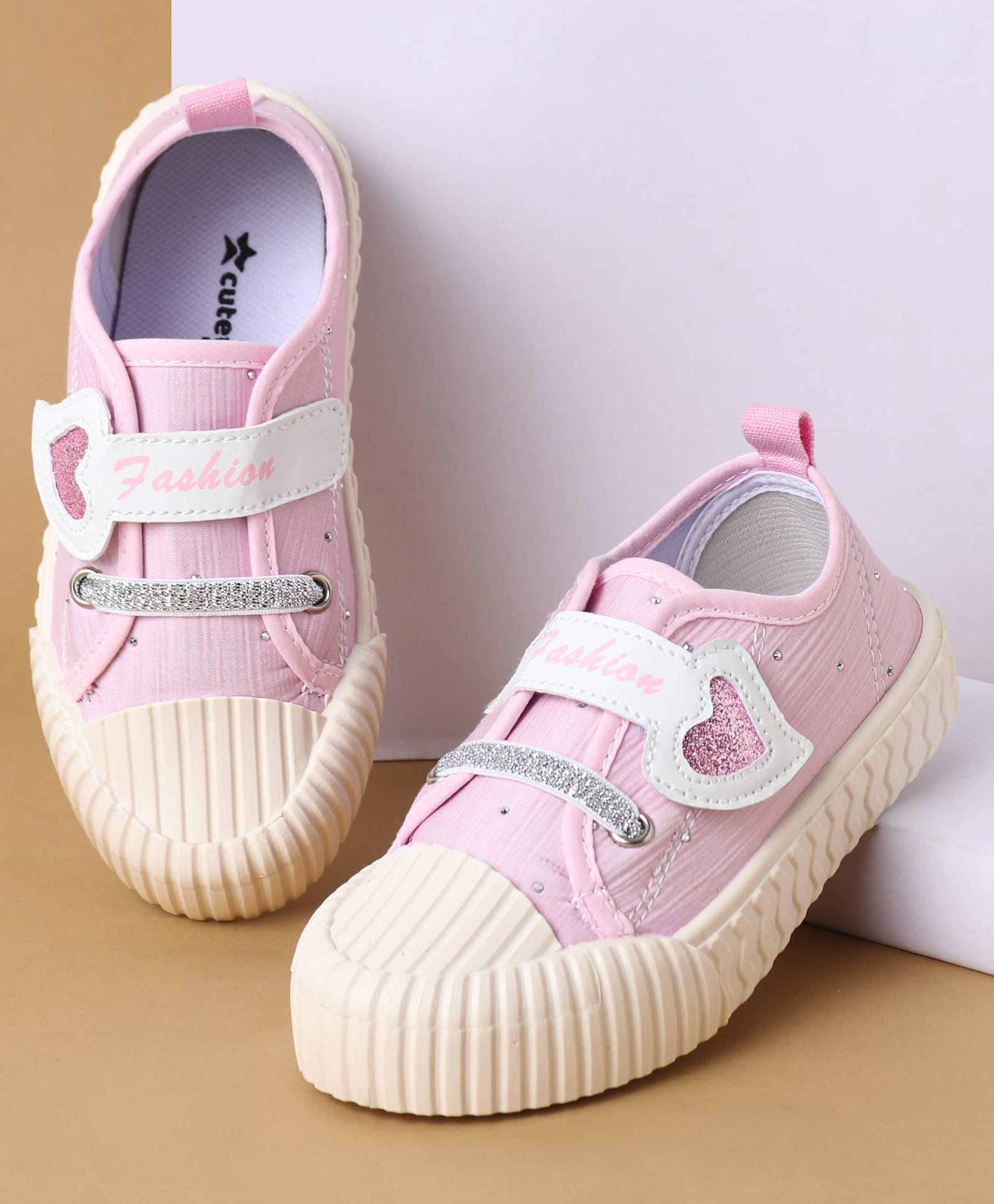 Cute Walk by Babyhug Velcro Closure Casual Shoes with Heart Sequin Detailing - Pink-picture-15