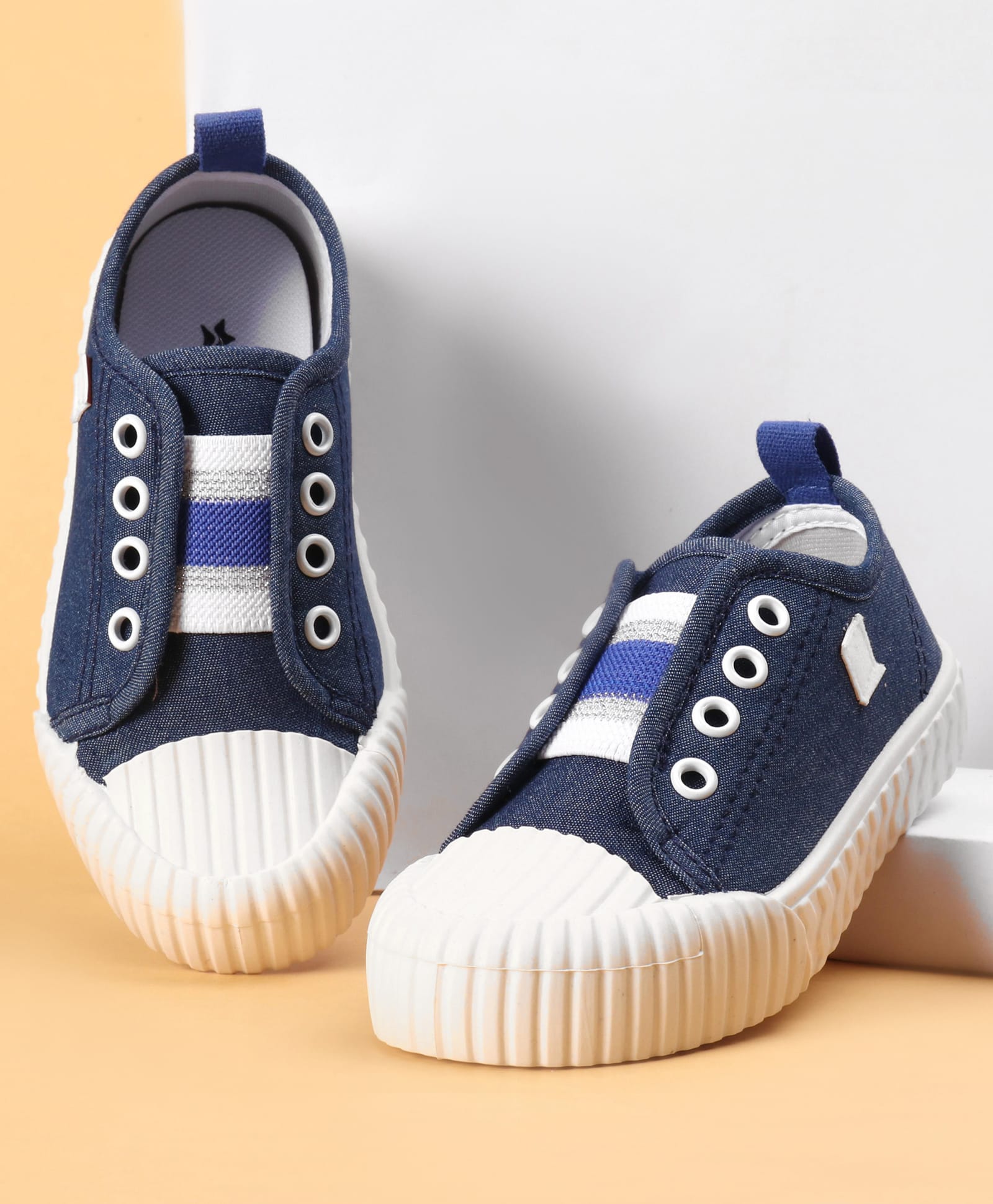 Cute Walk by Babyhug Slip On Casual Shoes - Navy Blue-image-8