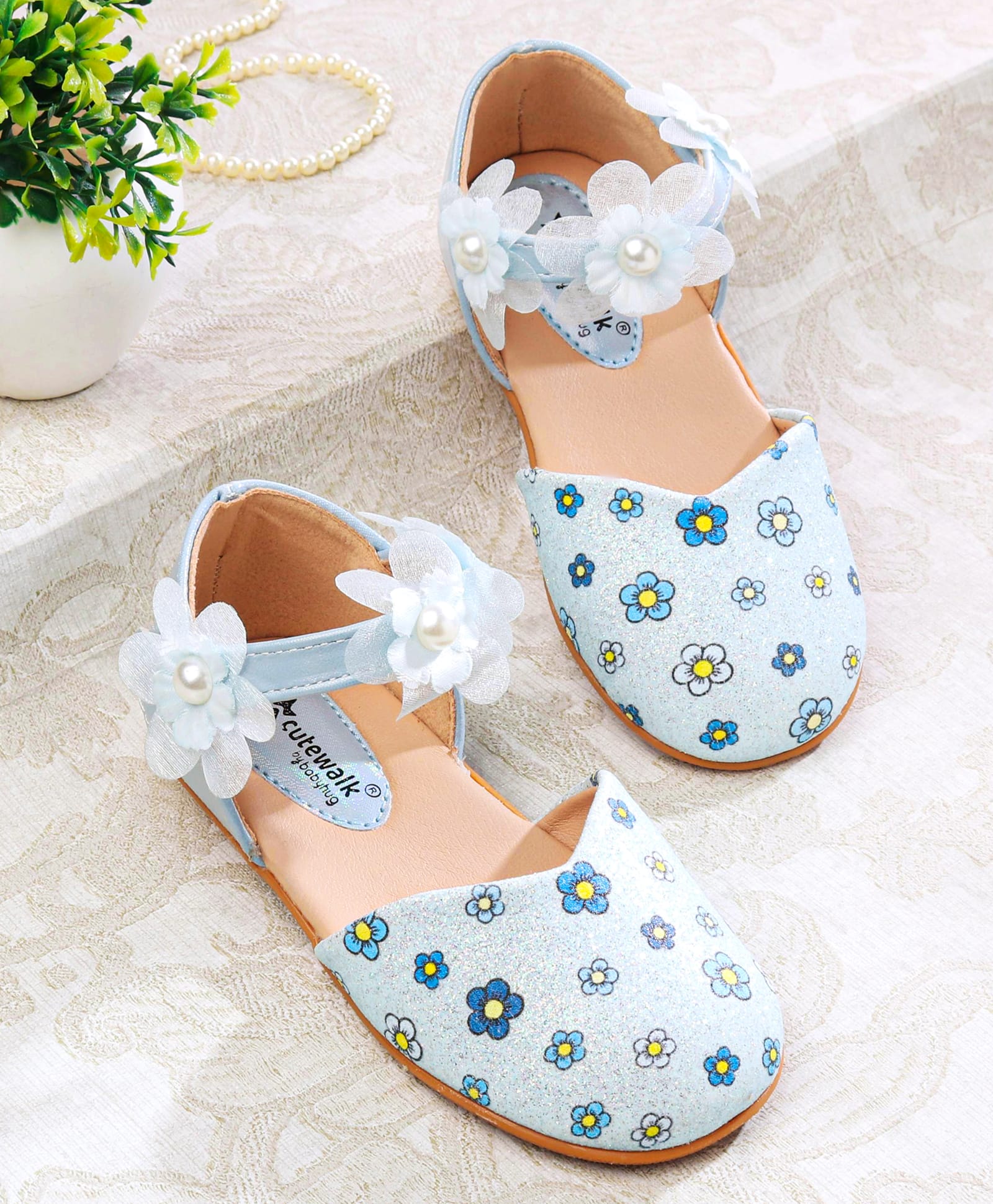 Cute Walk by Babyhug Velcro Closure Casual Shoes - Light Blue-image-38