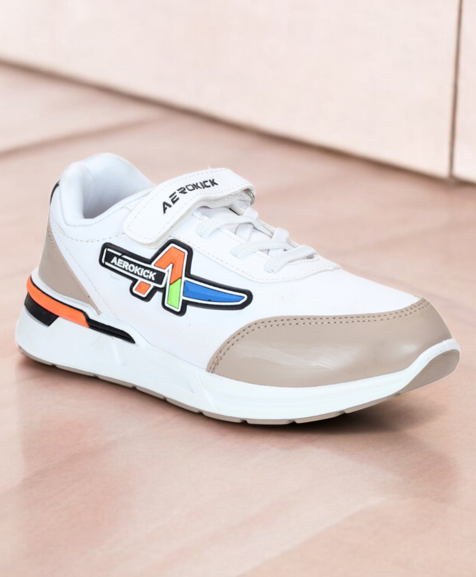 Lil Lollipop Colour Blocked & Aerokick Text Designed With Velcro Closure Shoes - White-picture-22