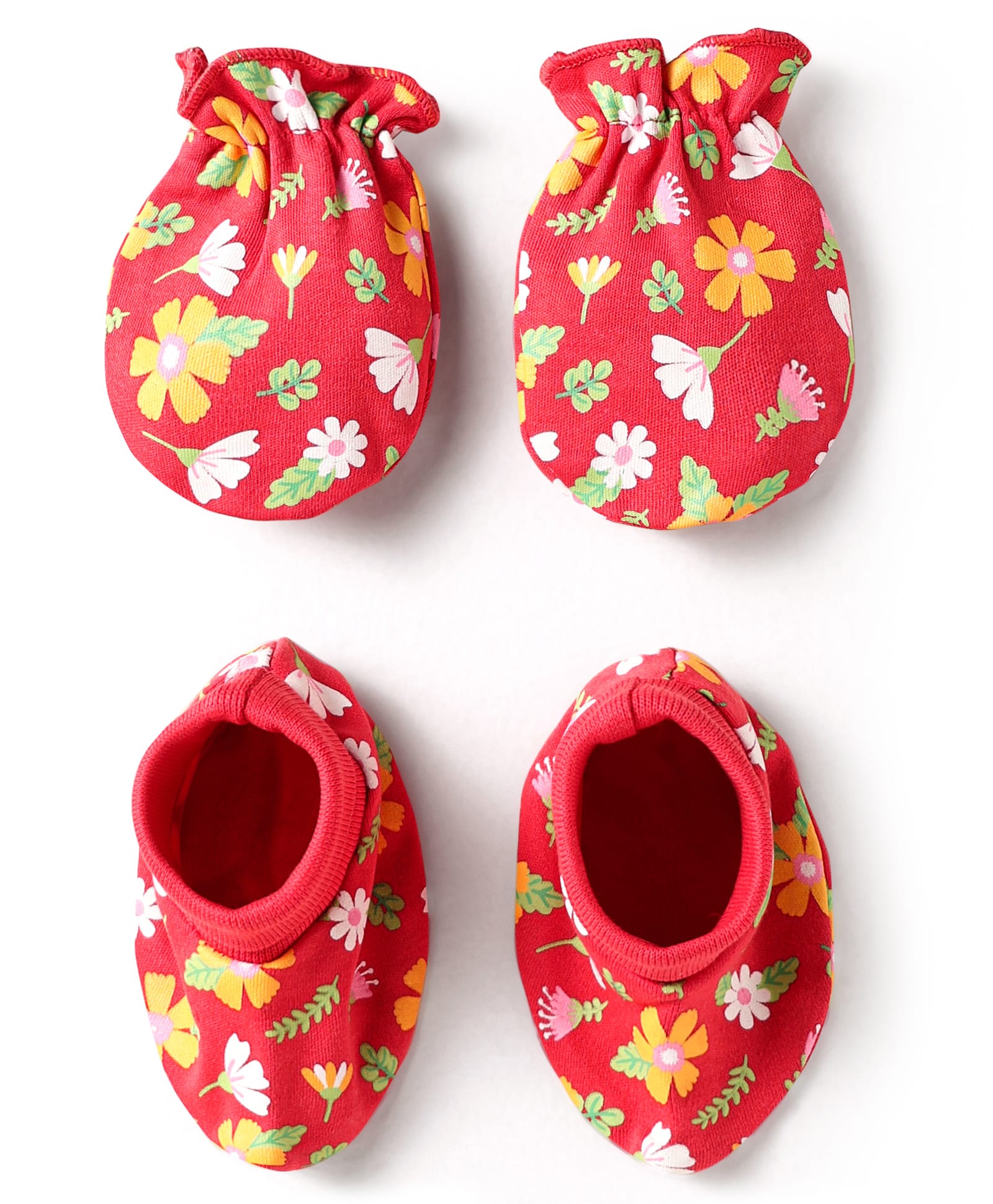 Babyhug 100% Cotton Interlock Knit Mittens & Booties With Floral Print - Red-picture-23