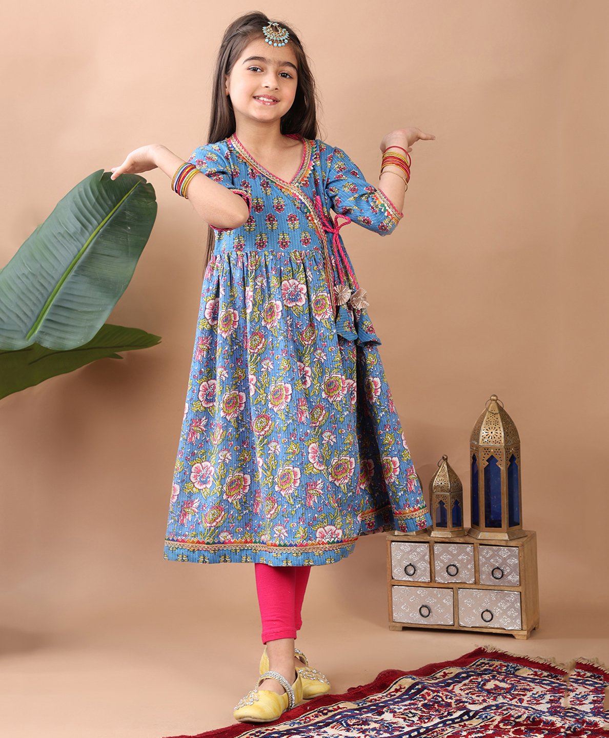 Kinder Kids Cotton Three Fourth Sleeves Floral Printed Kurta With Solid Leggings - Blue & Pink-image-45