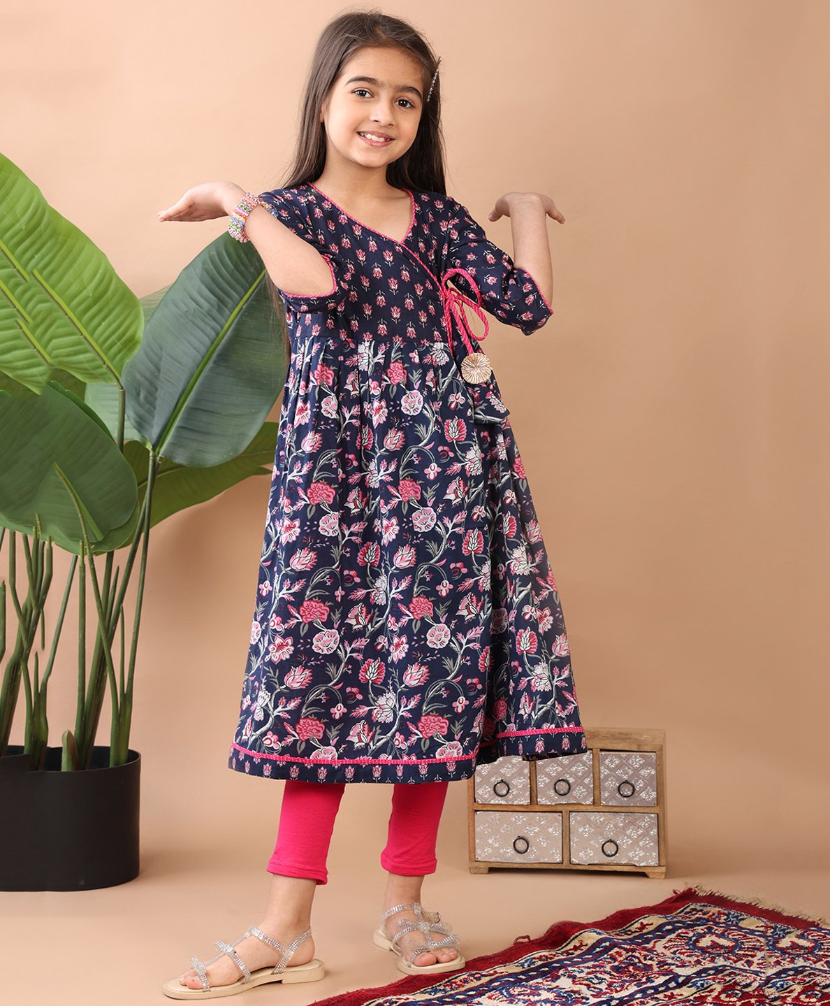 Kinder Kids Cotton Three Fourth Sleeves Floral Printed Kurta With Solid Leggings - Blue & Pink-image-32