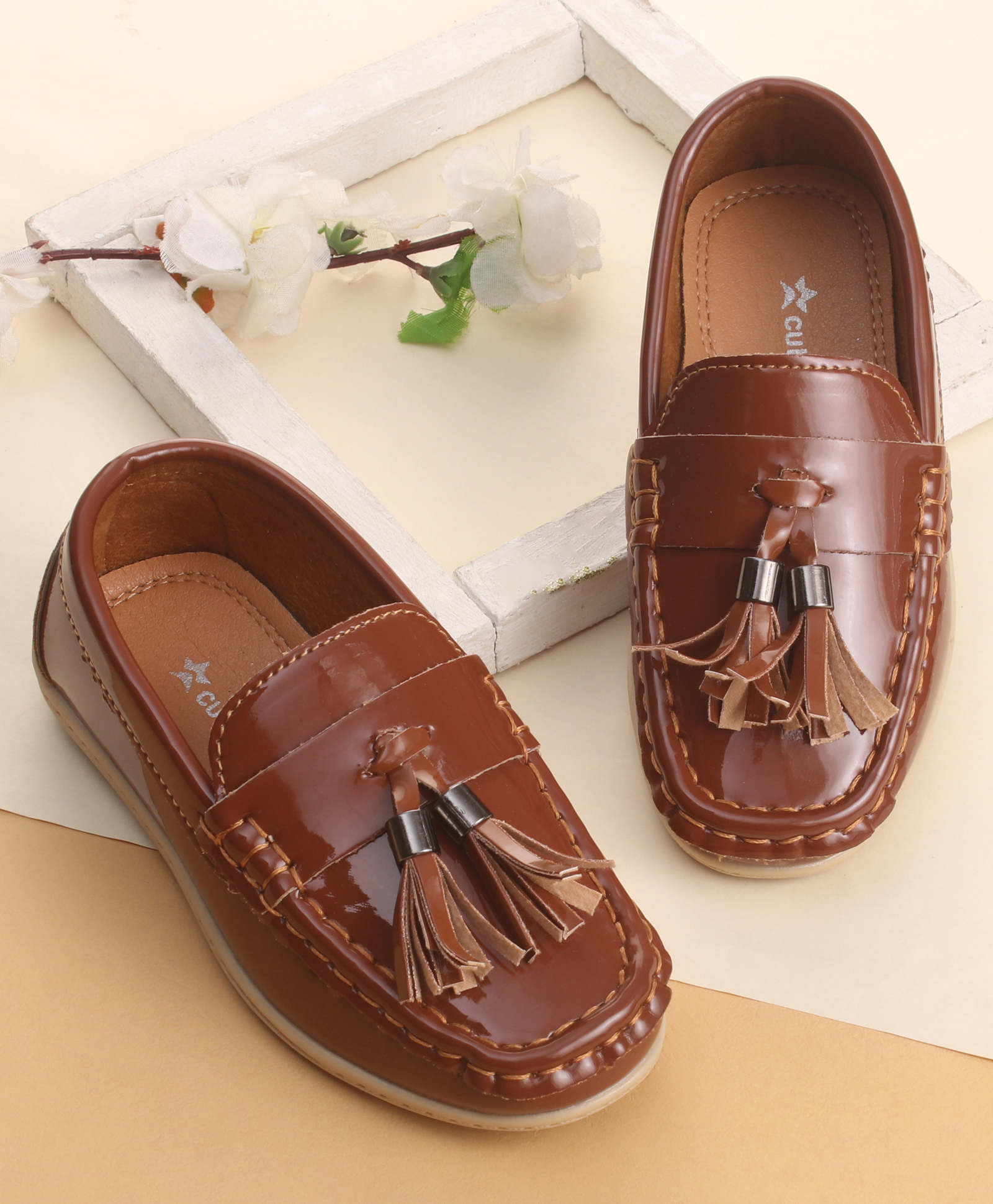 Cute Walk by Babyhug Slip On Loafers with Tassels Applique - Brown-picture-21