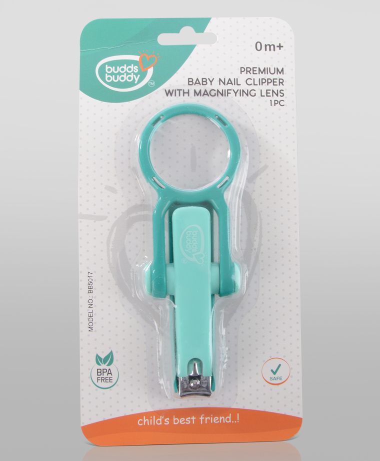 nail clipper with magnifying glass