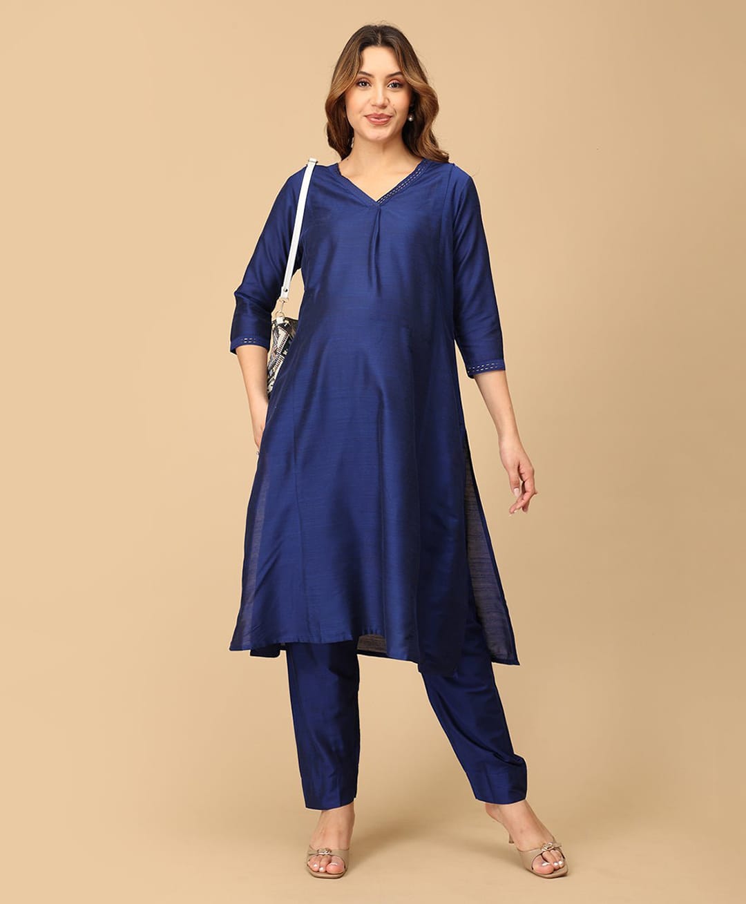 The Mom Store Silk Three Fourth Sleeves Solid Maternity Kurta With Nursing Access & Salwar Set - Blue-picture-27