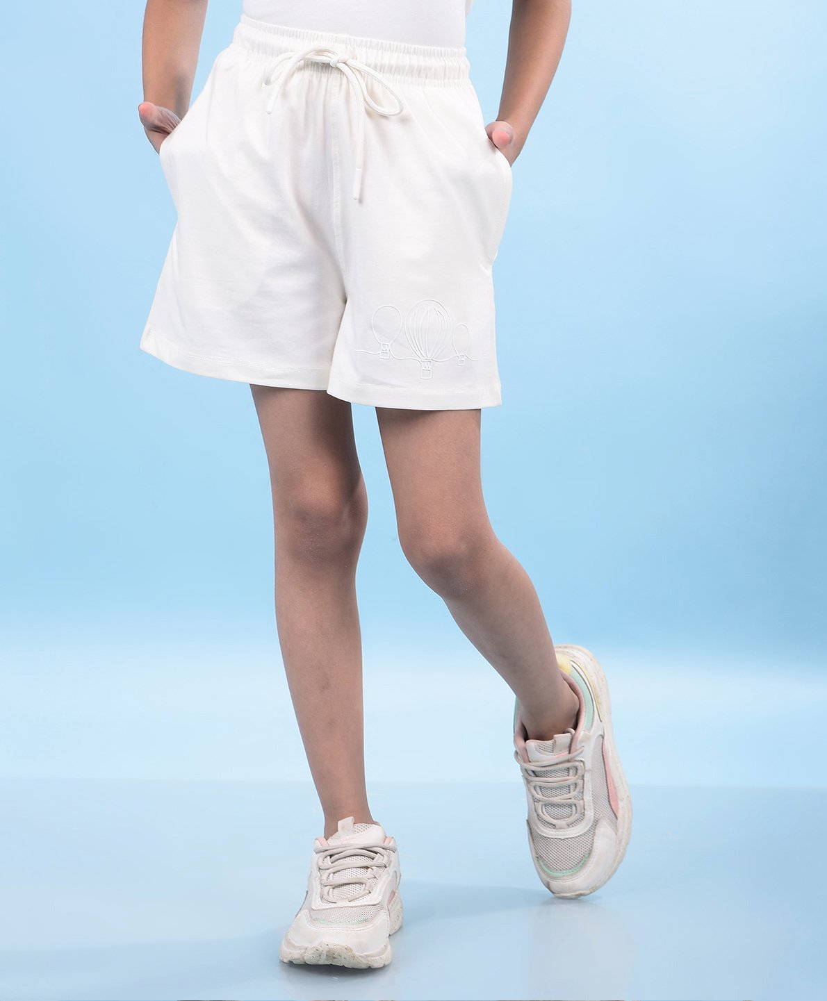 CRIMSOUNE CLUB Cotton Solid Shorts - White-picture-40