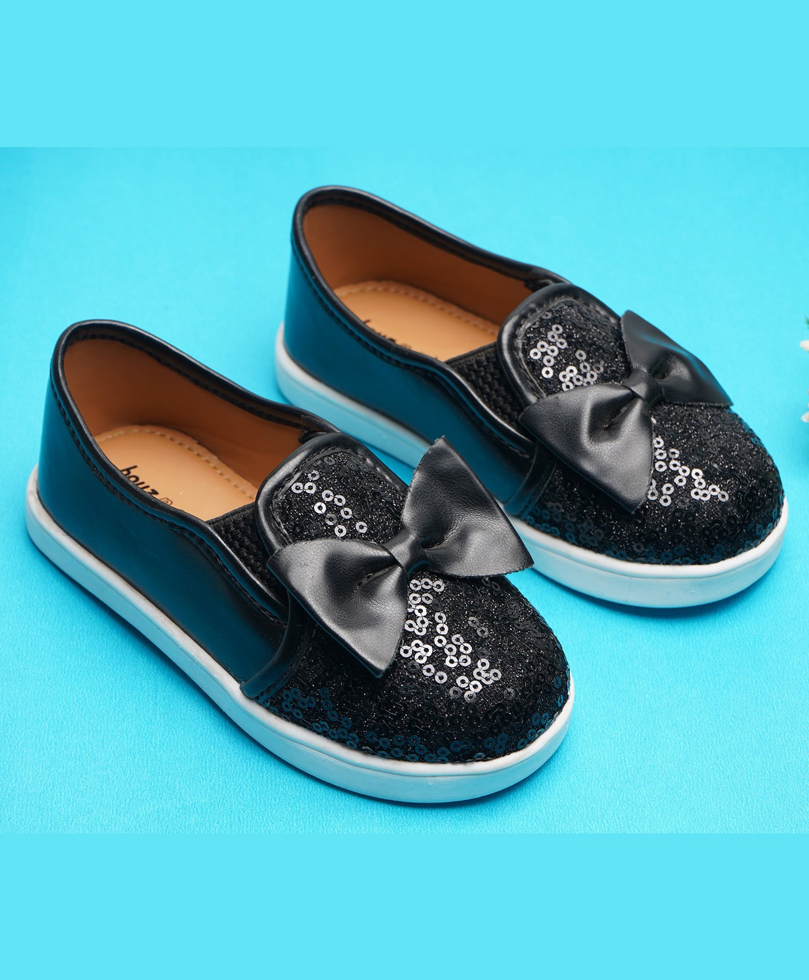boyz n galz Bow Applique Detailed & Sequins Embellished Ballerinas - Black-image-24