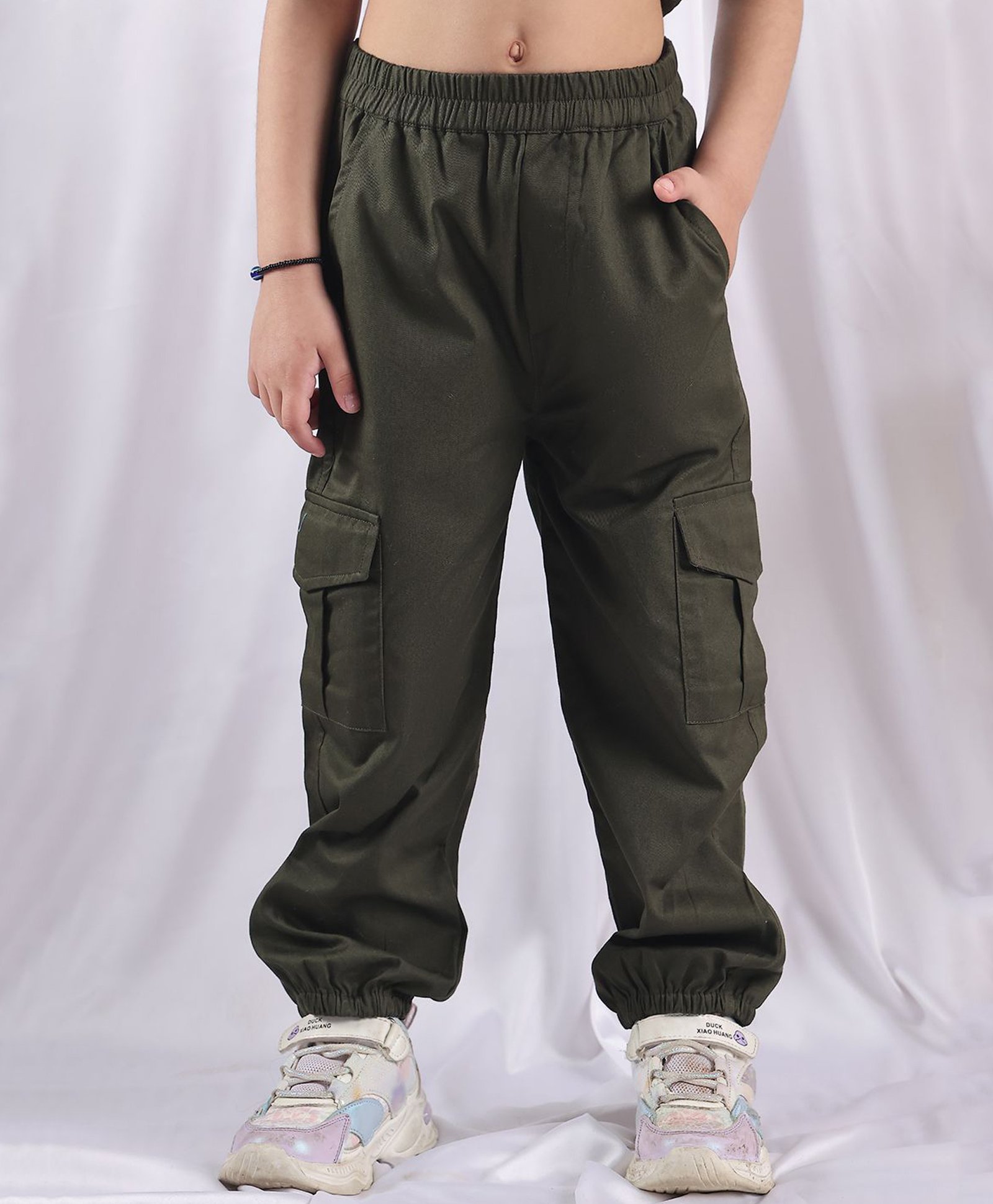NEUDIS Cotton Solid Cargo Pants - Olive Green-picture-13