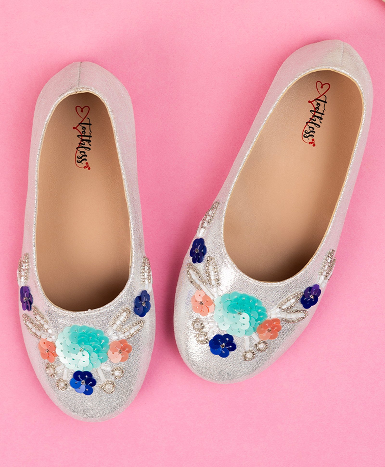 Toothless Floral Shaped Sequins & Beads Embellished Ballerinas - White-image-47