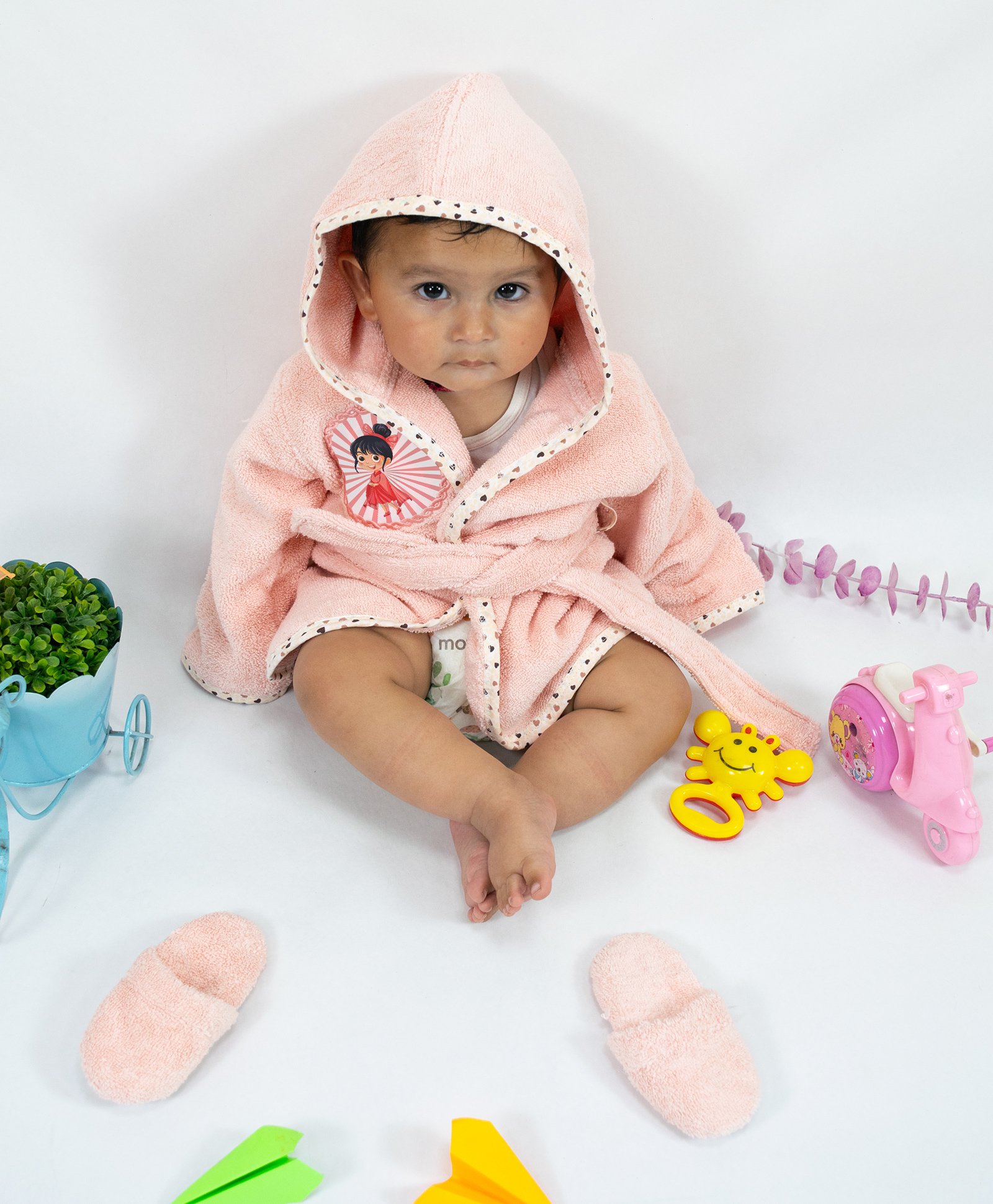 Rangoli Cotton Full Sleeves Cute Girl Patch Detailed Ultra Soft Bath Robe With Attached Belt & Slippers Set - Pink-picture-32