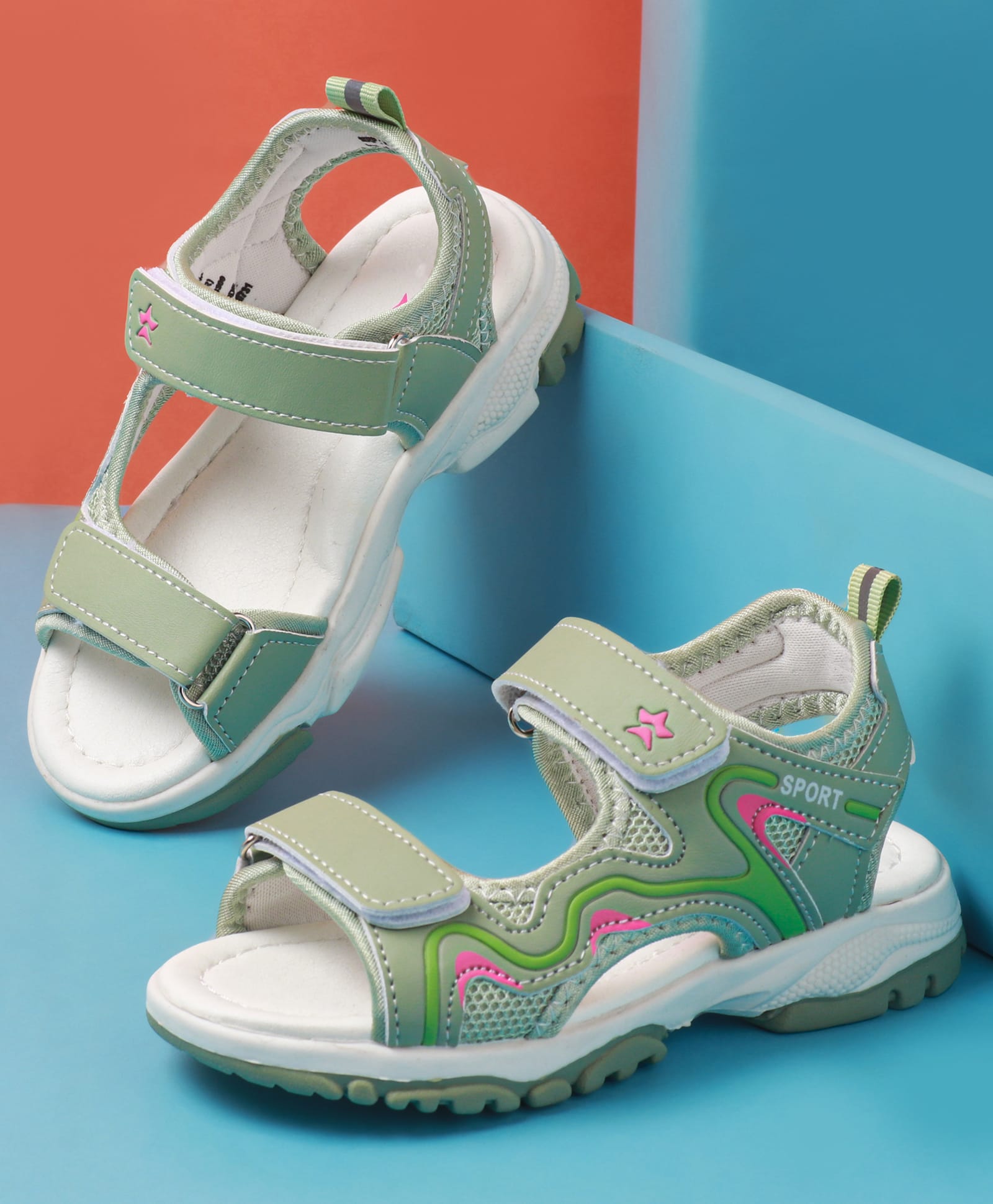 Cute Walk by Babyhug Sandals with Velcro Closure - Green-picture-22