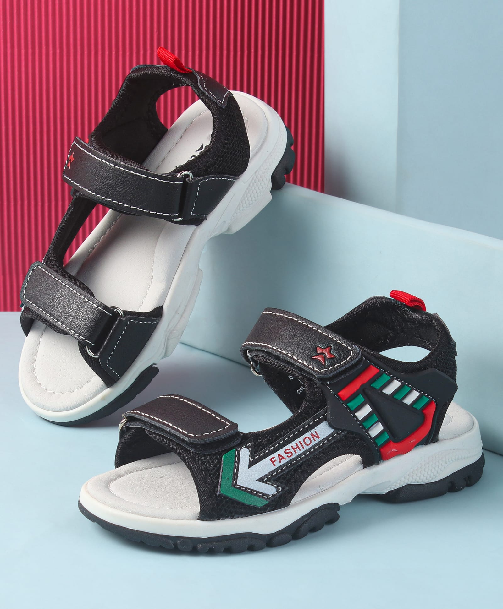 Cute Walk by Babyhug Velcro Closure Sandals with Fashion Applique - Black-picture-15