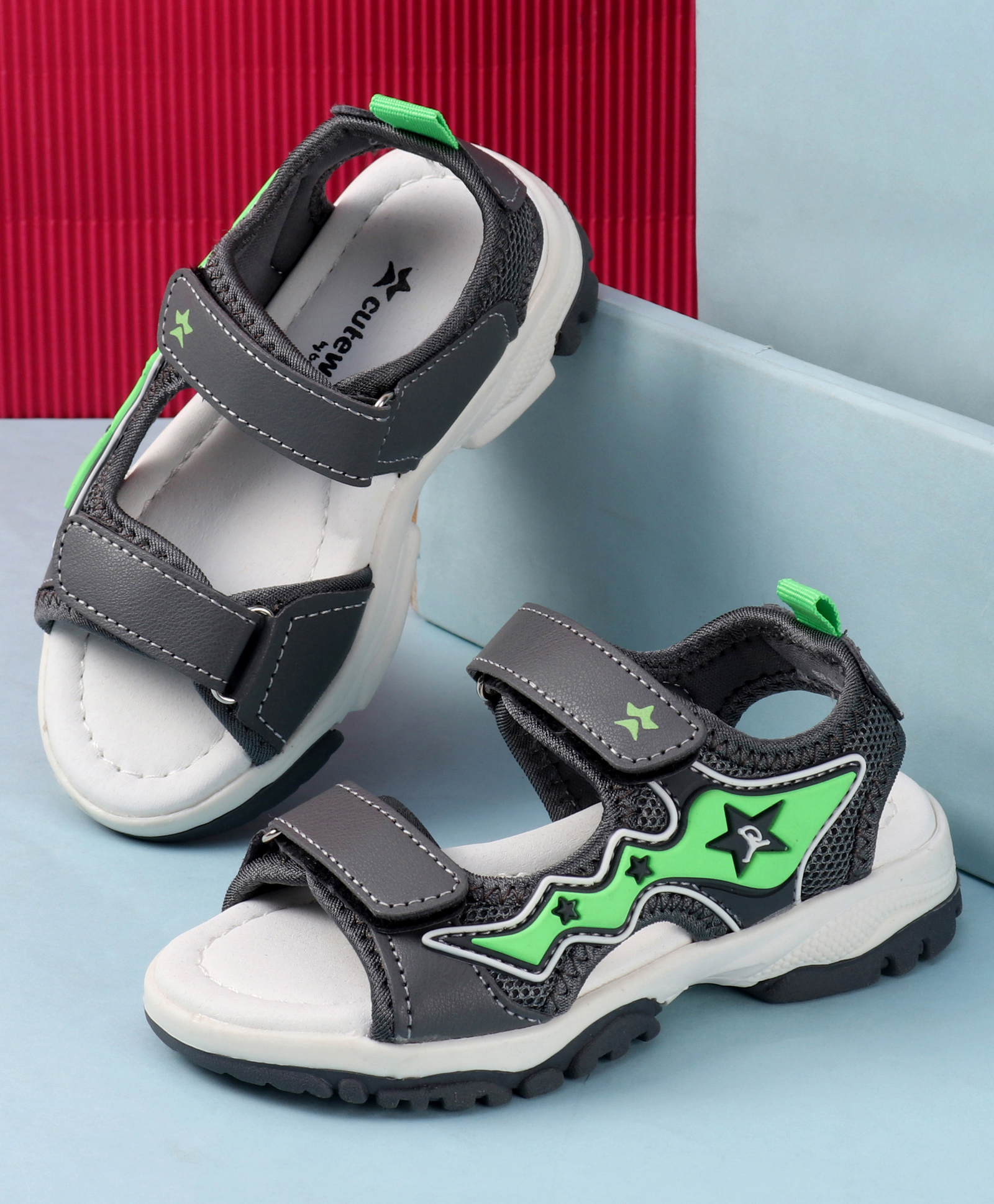 Cute Walk by Babyhug Sandals with Velcro Closure & Star Applique - Grey-picture-18