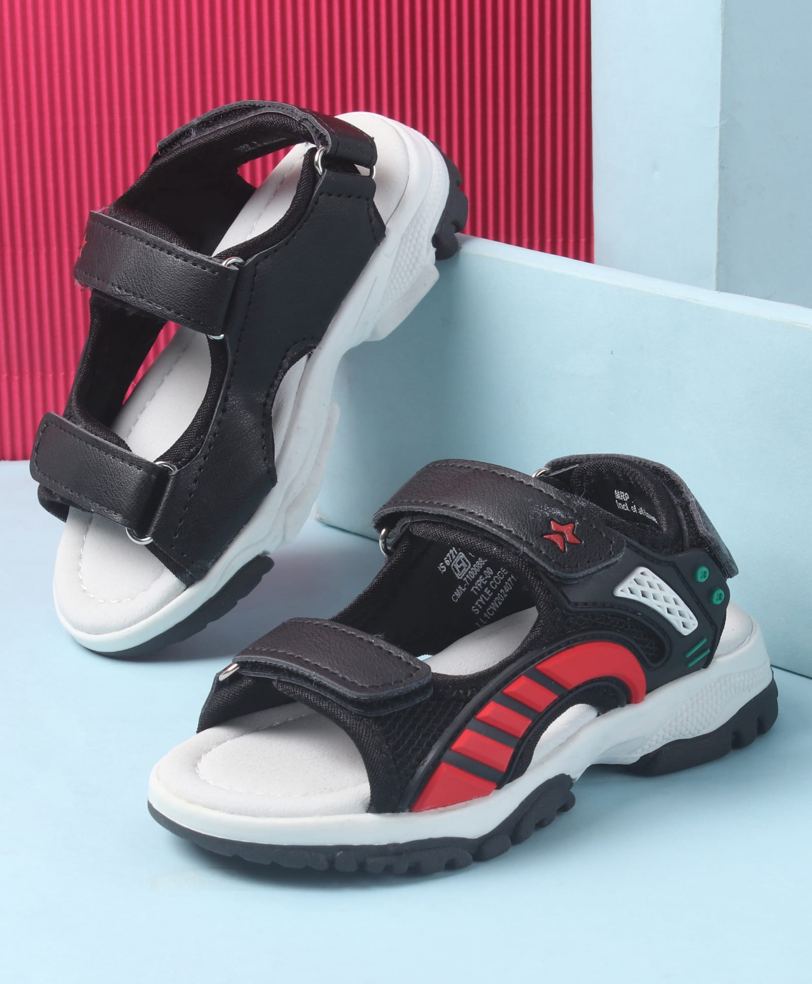 Cute Walk by Babyhug Velcro Closure Sandals with Applique - Black-image-33