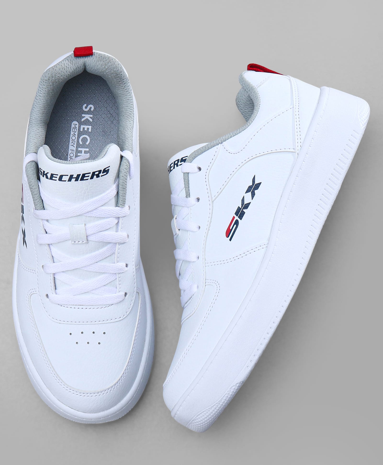 Skechers Solid Colour Casual Shoes With Lace Up Closure - White-picture-17