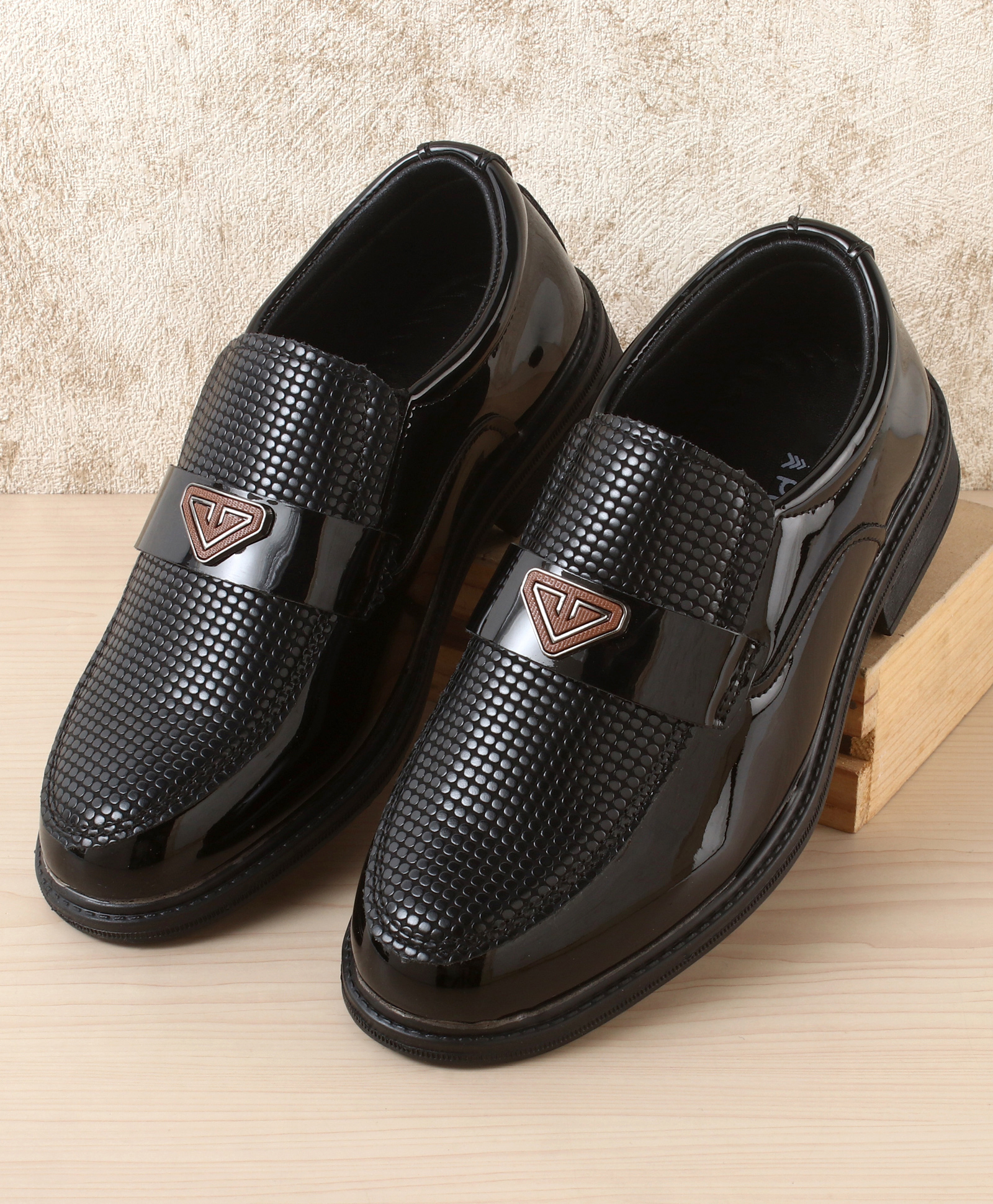 Pine Kids Solid Coloured Formal & Party Wear Shoes - Black-picture-41