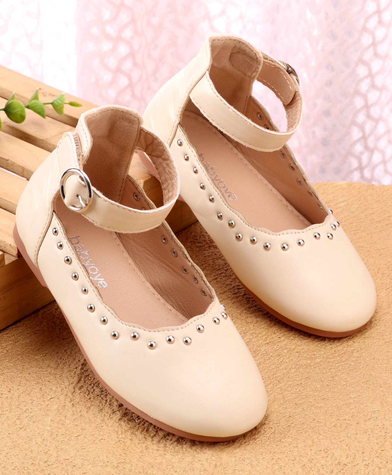 Babyoye Clip Closure Ballerina With Pearl Detailing - Beige-picture-14