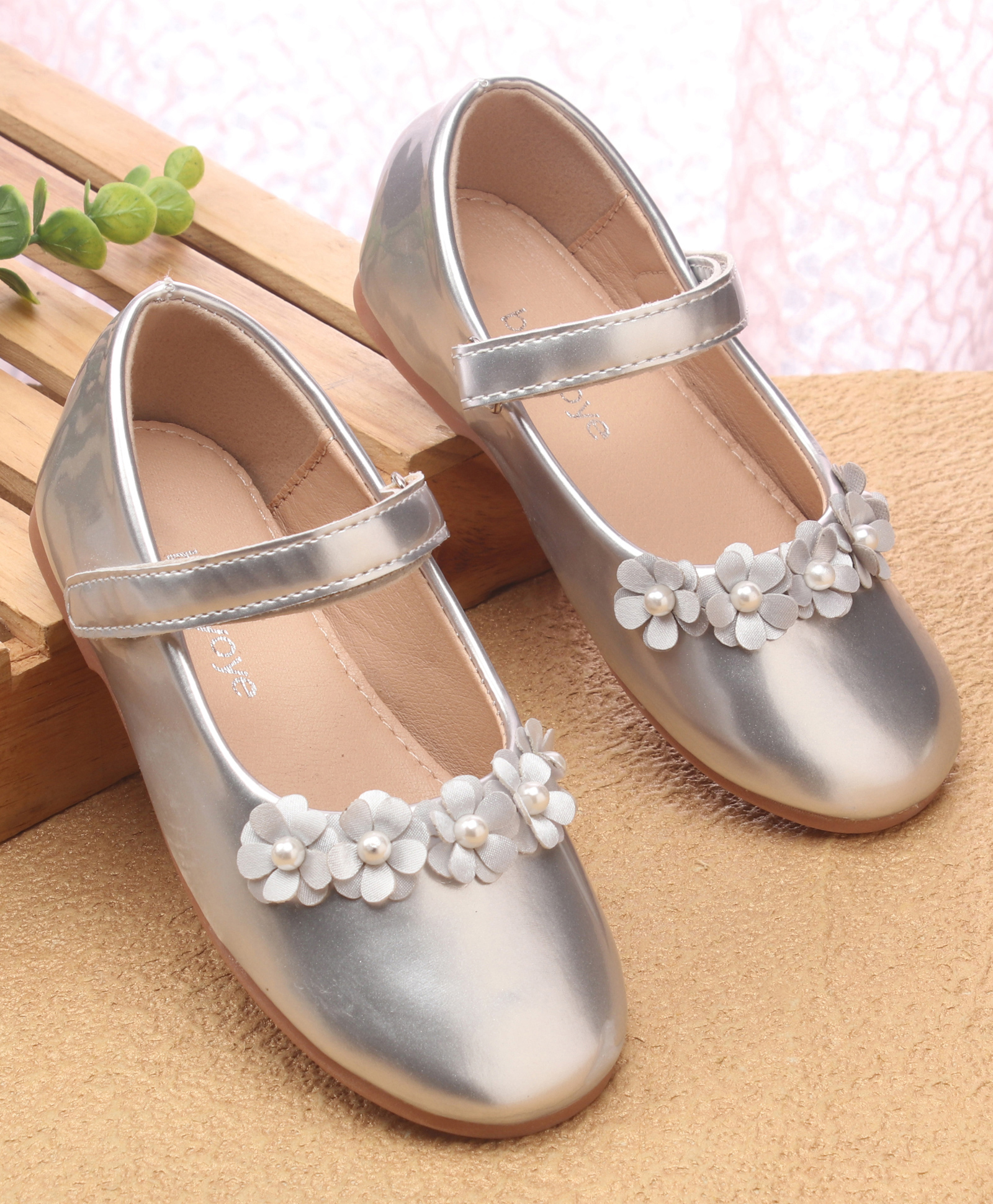 Babyoye Velcro Closure Ballerina With Floral Applique - Silver-picture-17