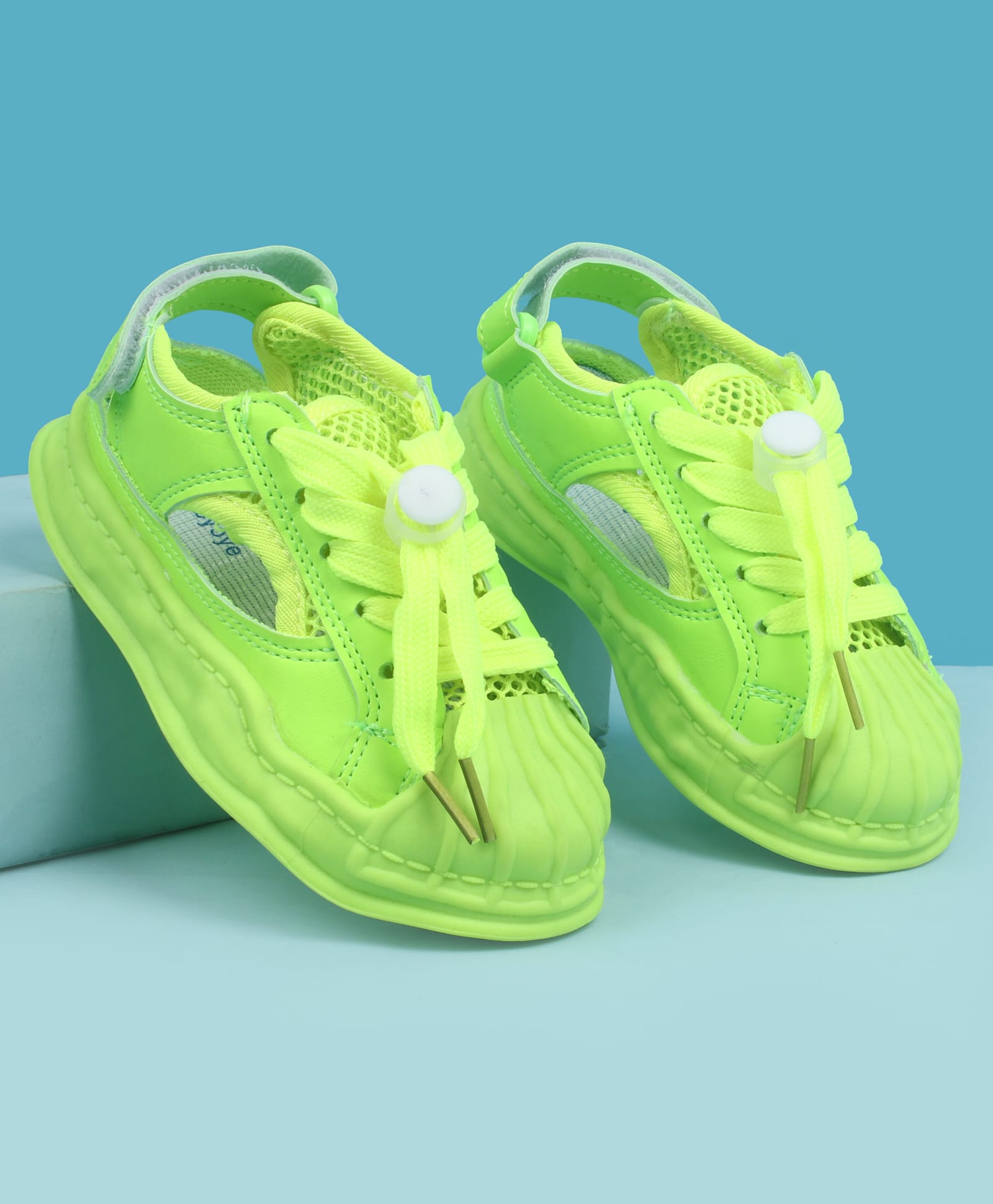 Babyoye Solid Colour Casual Shoes With Lace Up Closure - Green-image-47