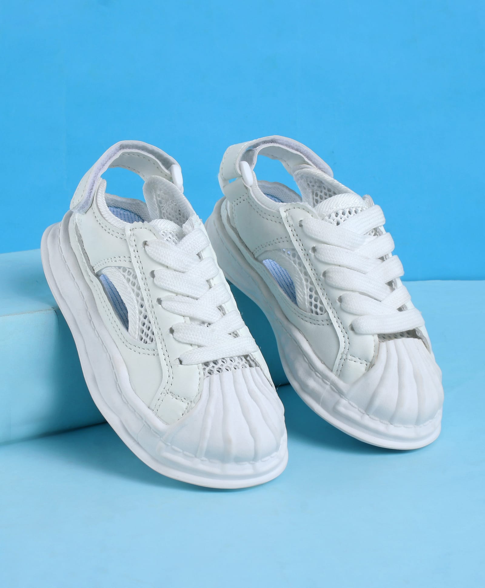 Babyoye Solid Colour Casual Shoes With Velcro Closure - White-picture-18