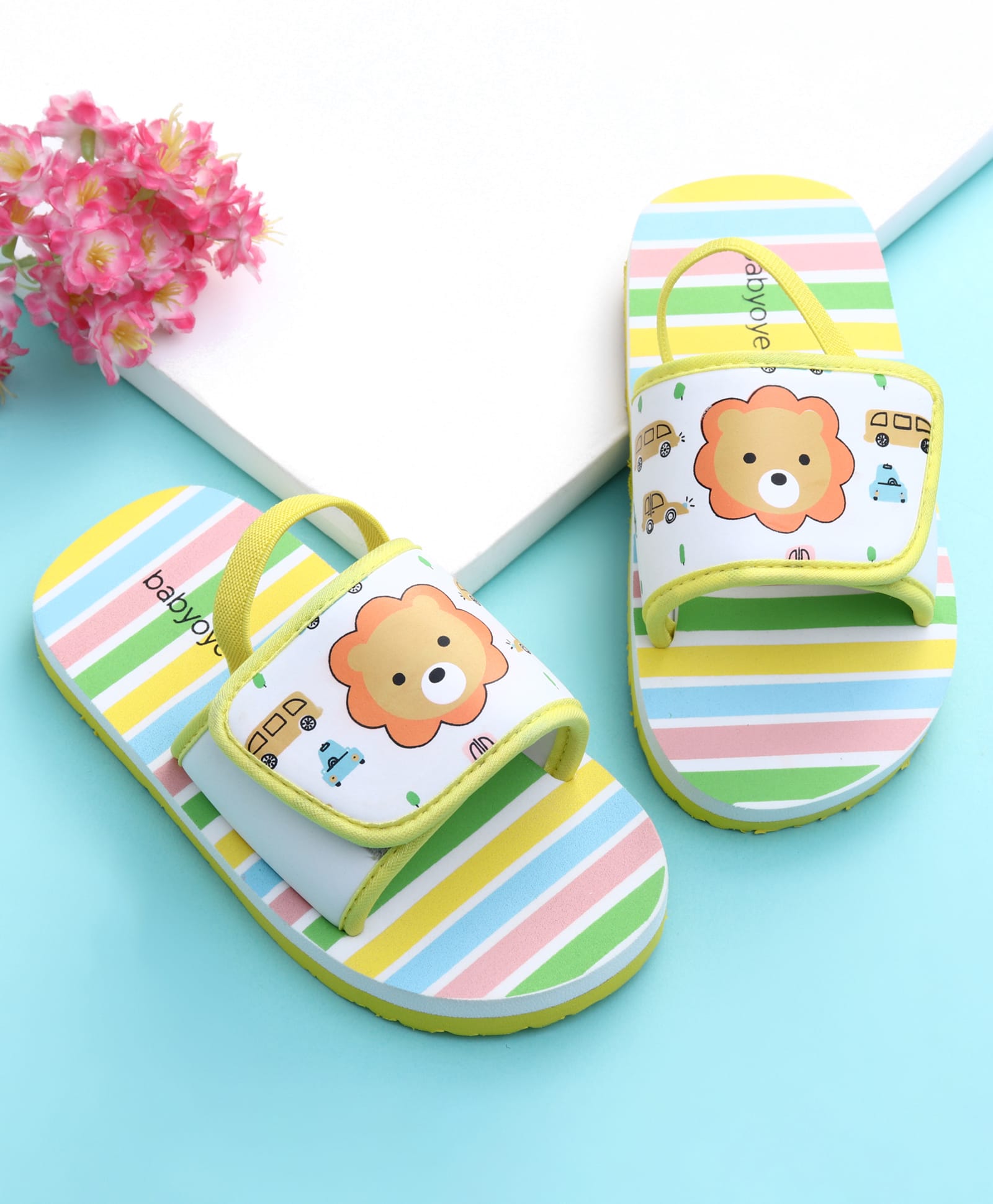 Babyoye Back Strap Closure Flip Flops With Animal & Car Print - Light Green