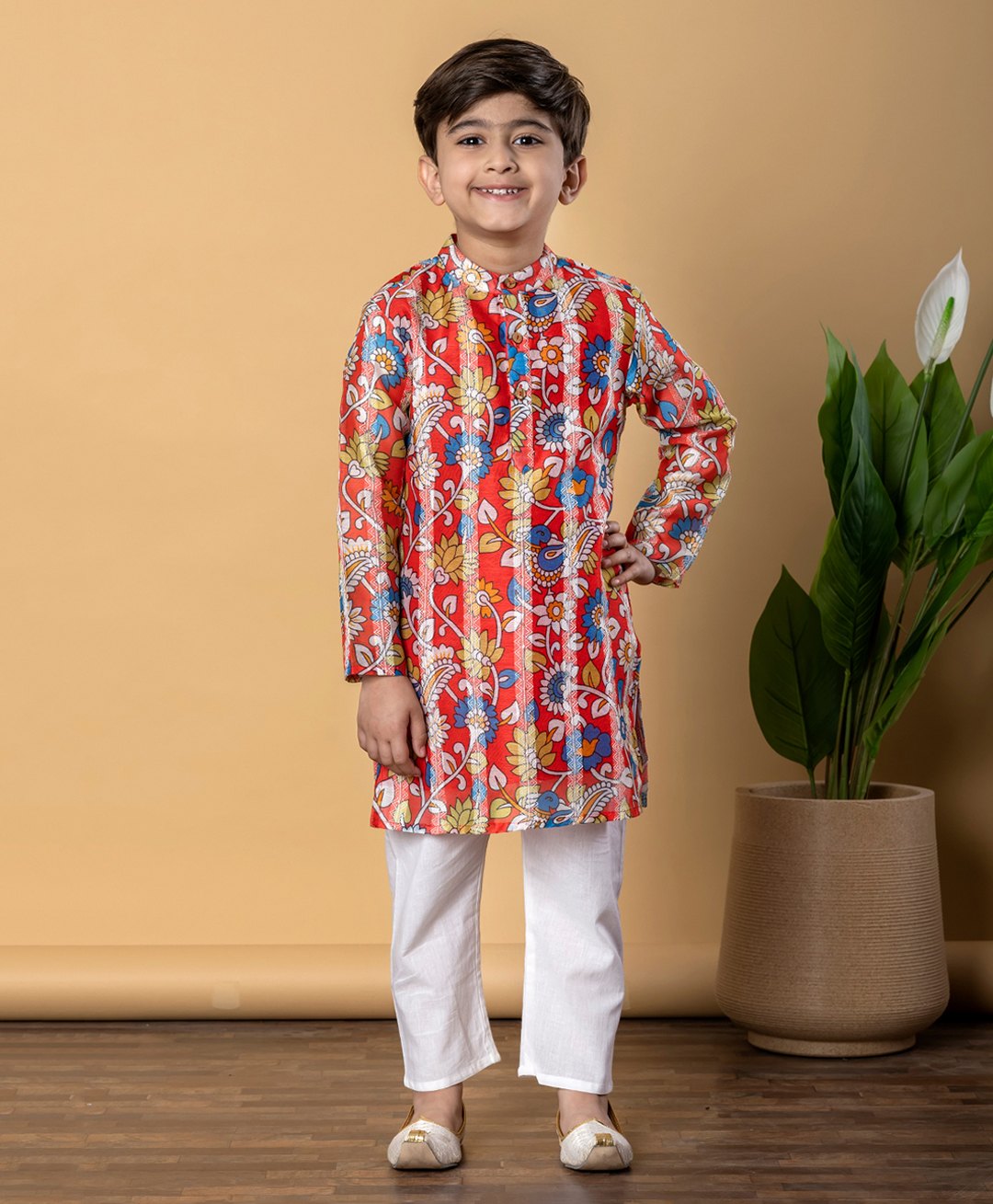 READIPRINT Chanderi Silk Floral Printed Kurta Pyjama Set - Red-image-39
