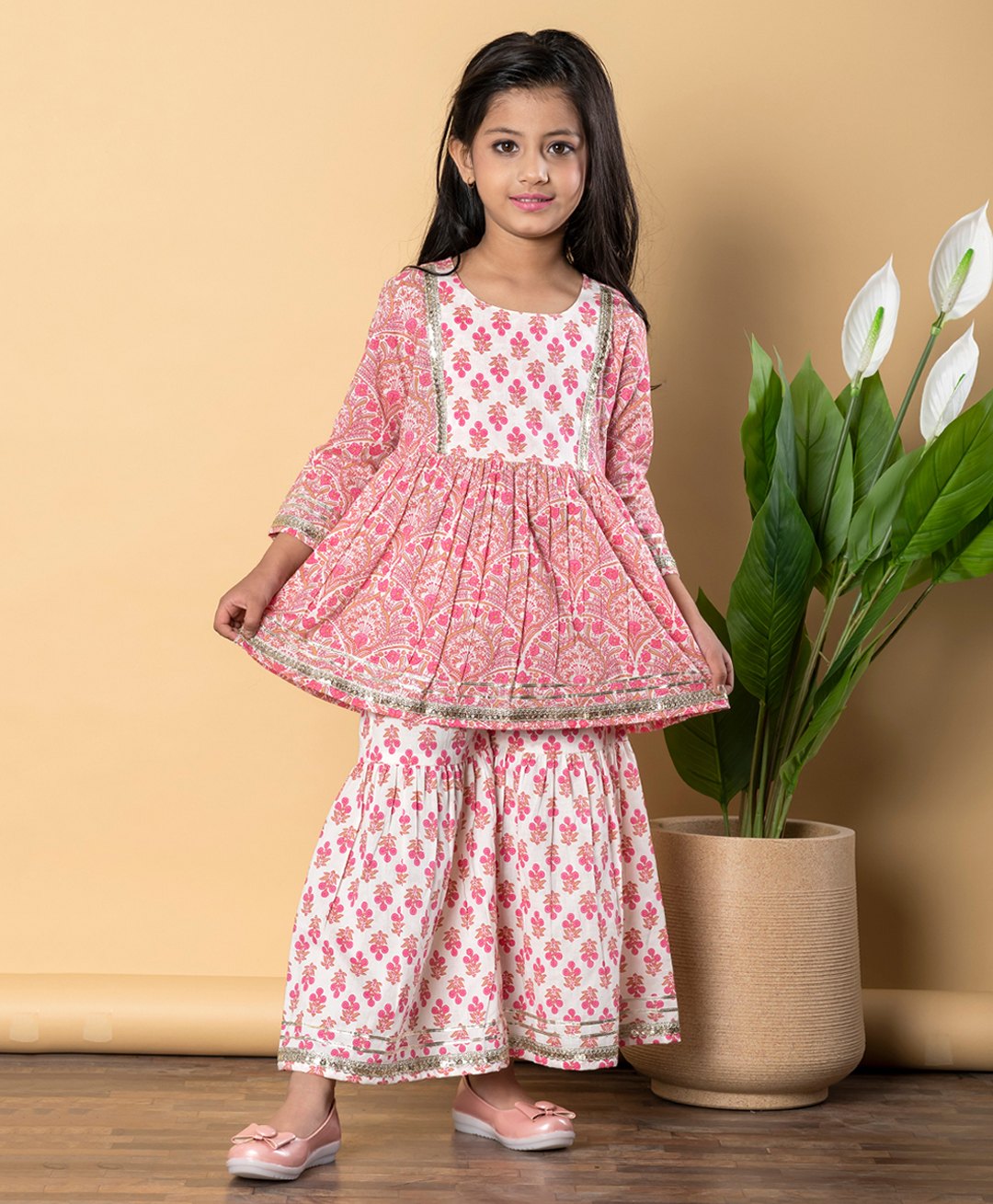 READIPRINT Cotton Three Fourth Sleeves Floral Printed Lace Embellished Kurta With Sharara - Pink-picture-34
