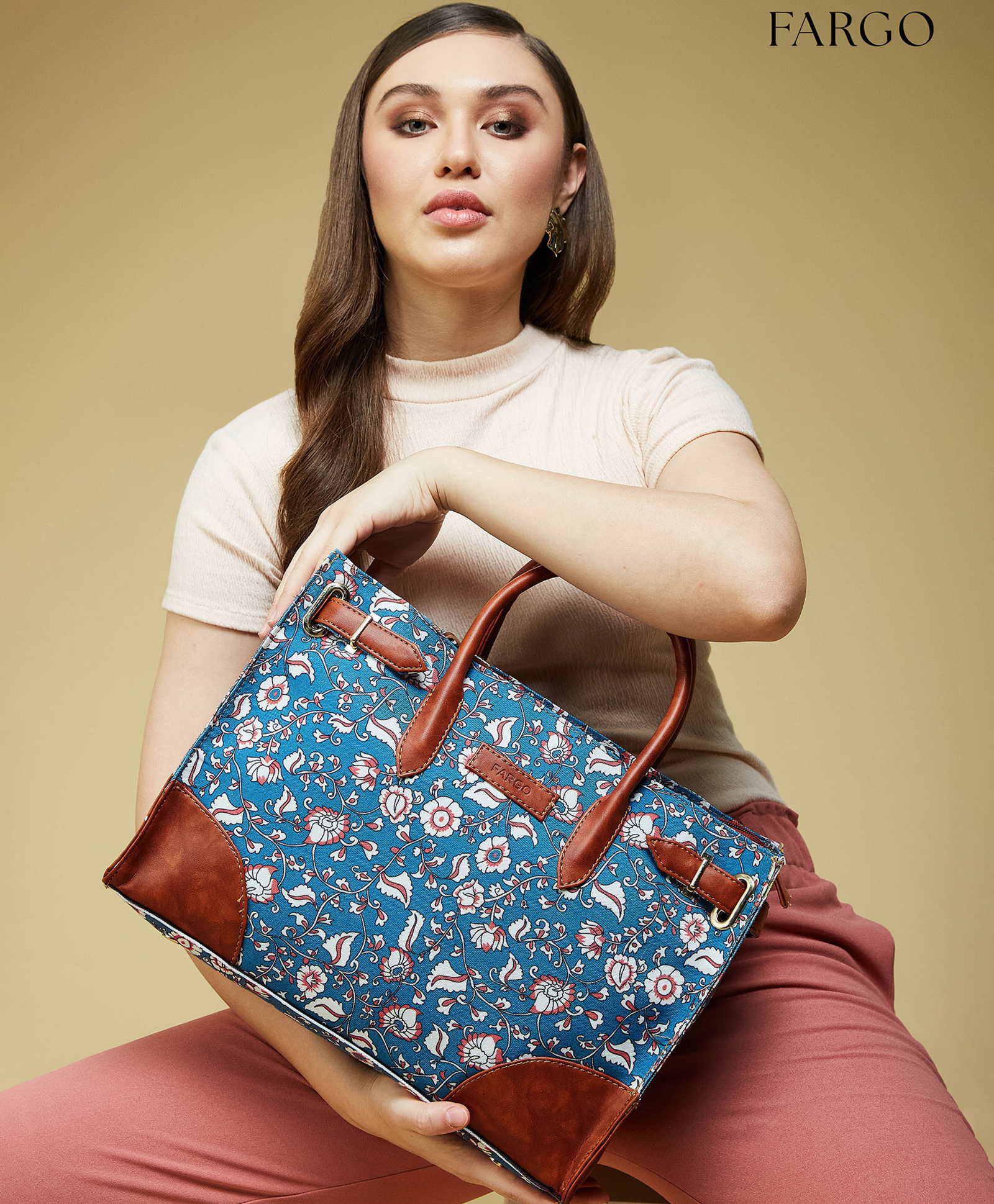 Fargo Canvas Laptop Handbag - Multicolor-image-45