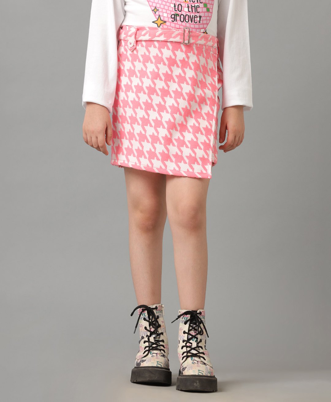 Under Fourteen Only Abstract Printed Skorts With Belt - Pink-picture-14