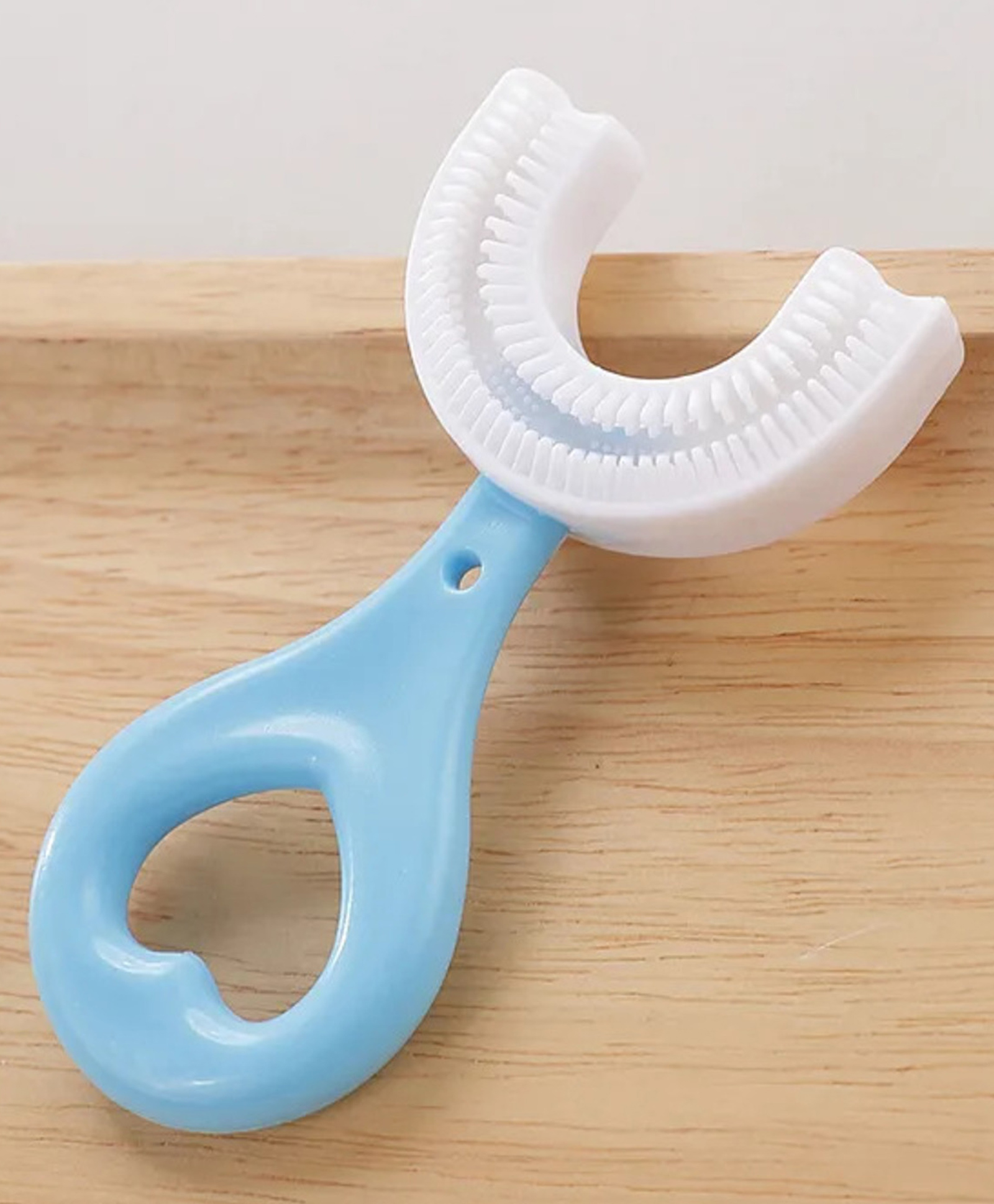 AEREX Premium U-Shaped Baby Teether for Newborn Babies, Infant & Toddlers Kids BPA Free Natural Teething Set Freezer Safe Baby Organic Teethers 6-24 Months Pack of 1 (Multicolor)-image-2