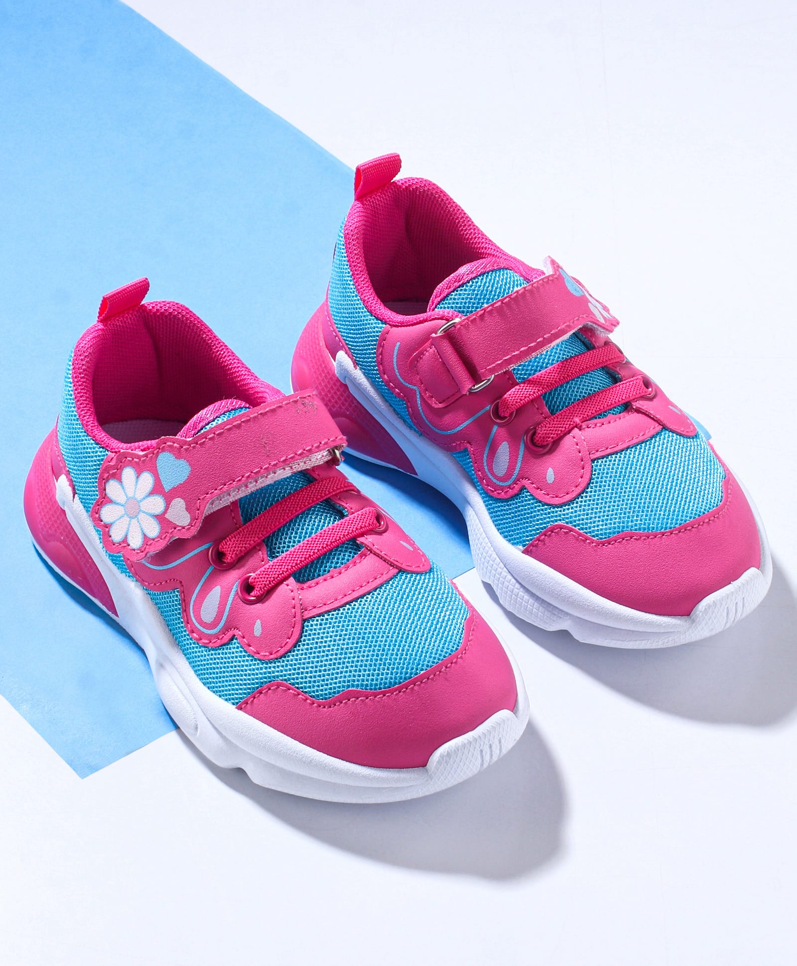 Cute Walk by Babyhug Sneaker Shoes With Velcro Closure - Blue-picture-20
