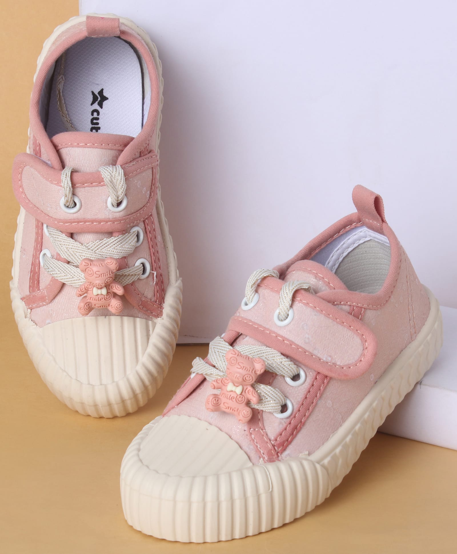 Cute Walk by Babyhug Casual Shoes with Velcro Closure & Teddy Applique - Pink-image-33
