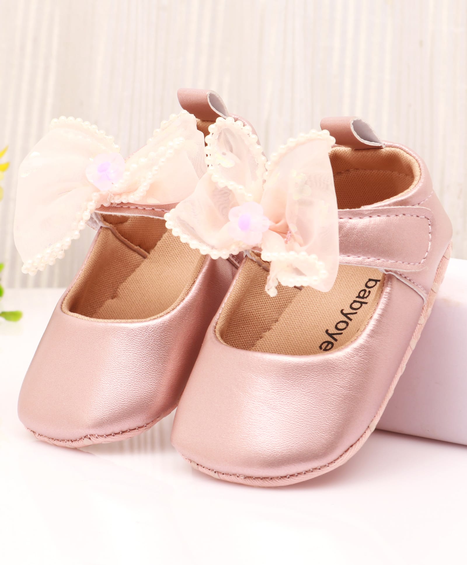 Babyoye Velcro Closure Solid Coloured Booties With Bow Applique - Pink-image-7