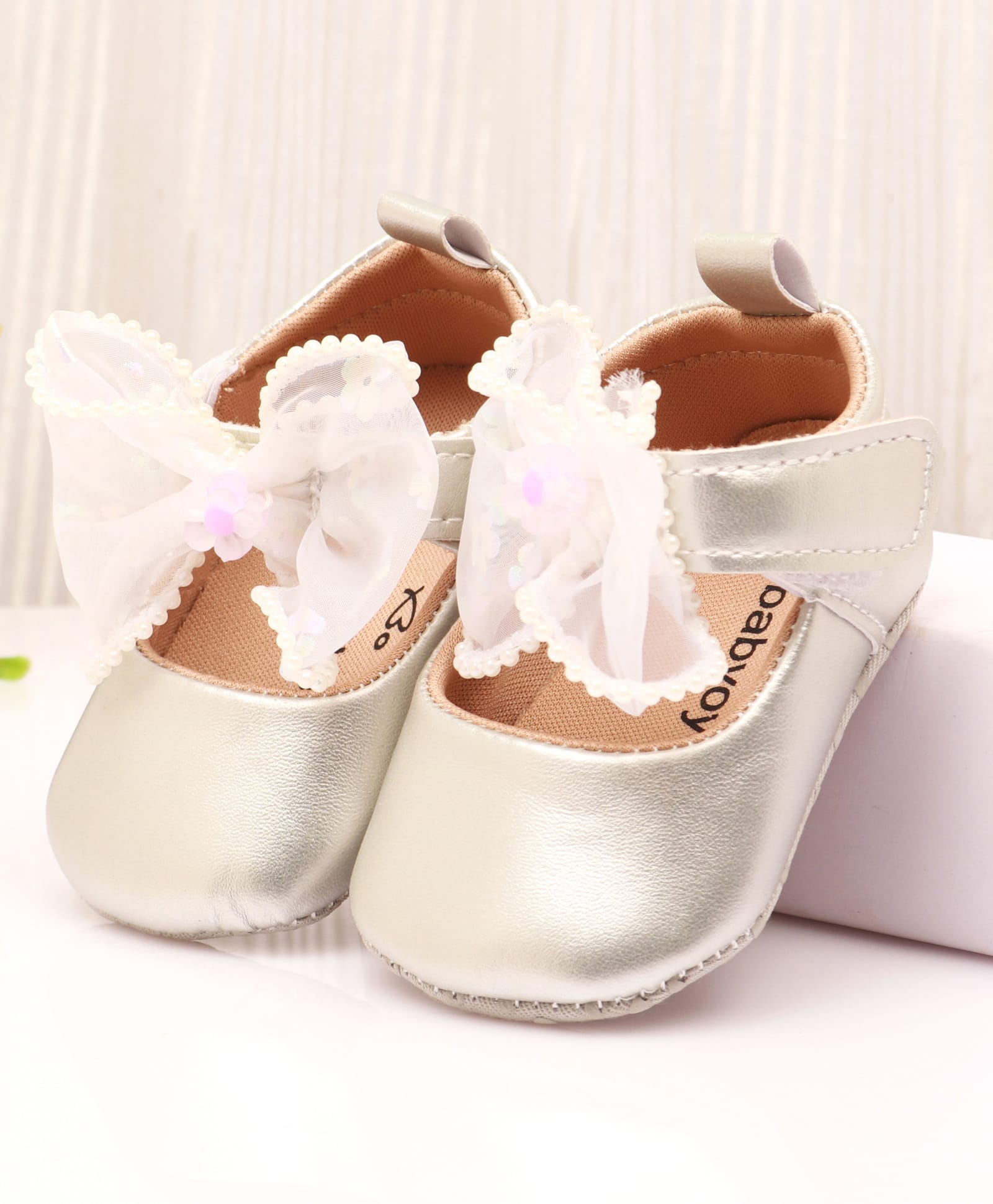 Babyoye Velcro Closure Solid Coloured Booties With Bow Applique - Silver-image-34