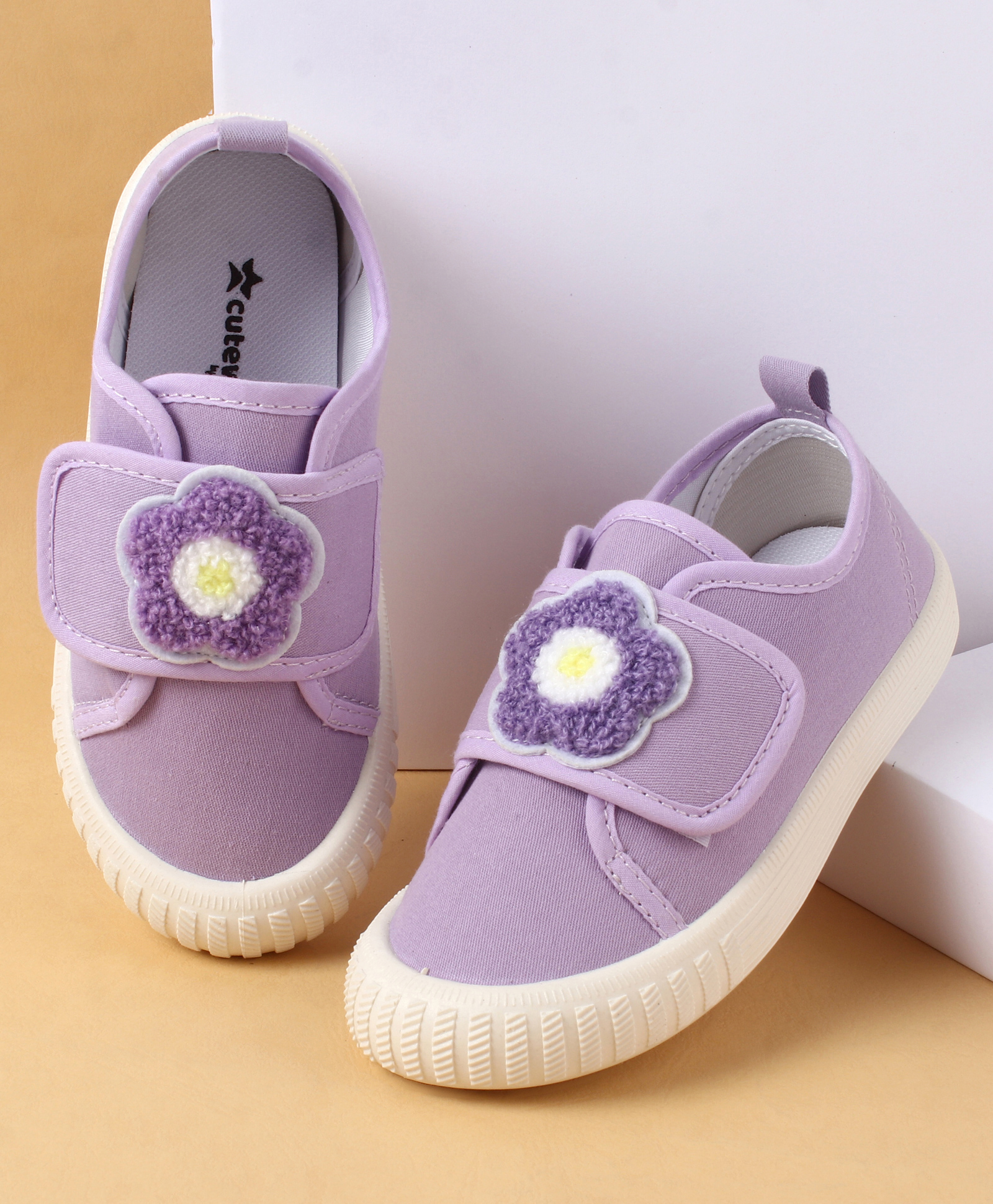 Cute Walk by Babyhug Casual Shoes with Floral Applique & Velcro Closure - Purple-picture-20