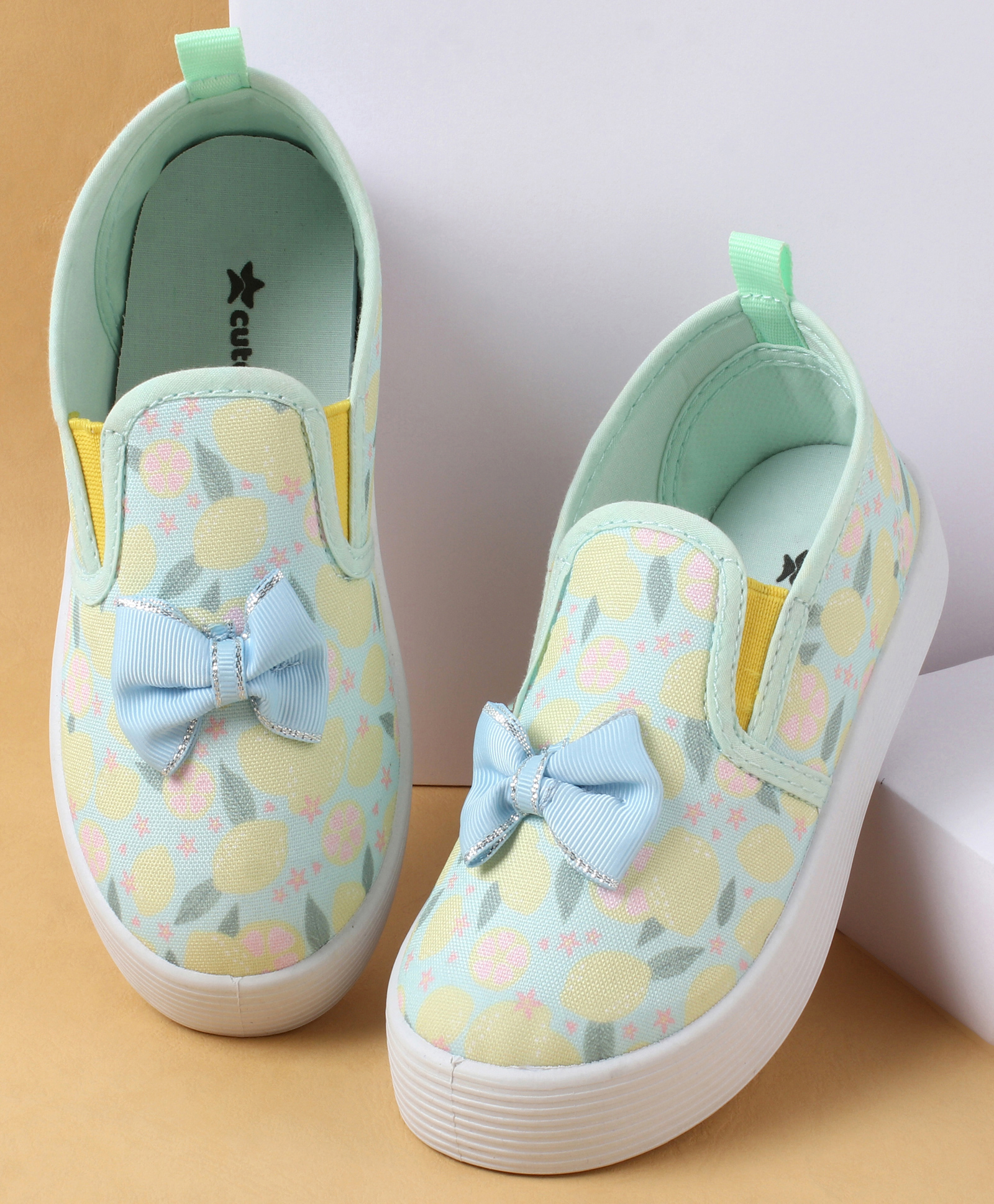 Cute Walk by Babyhug Slip On Casual Shoes with Bow Applique & Lemon Print - Purple-image-25