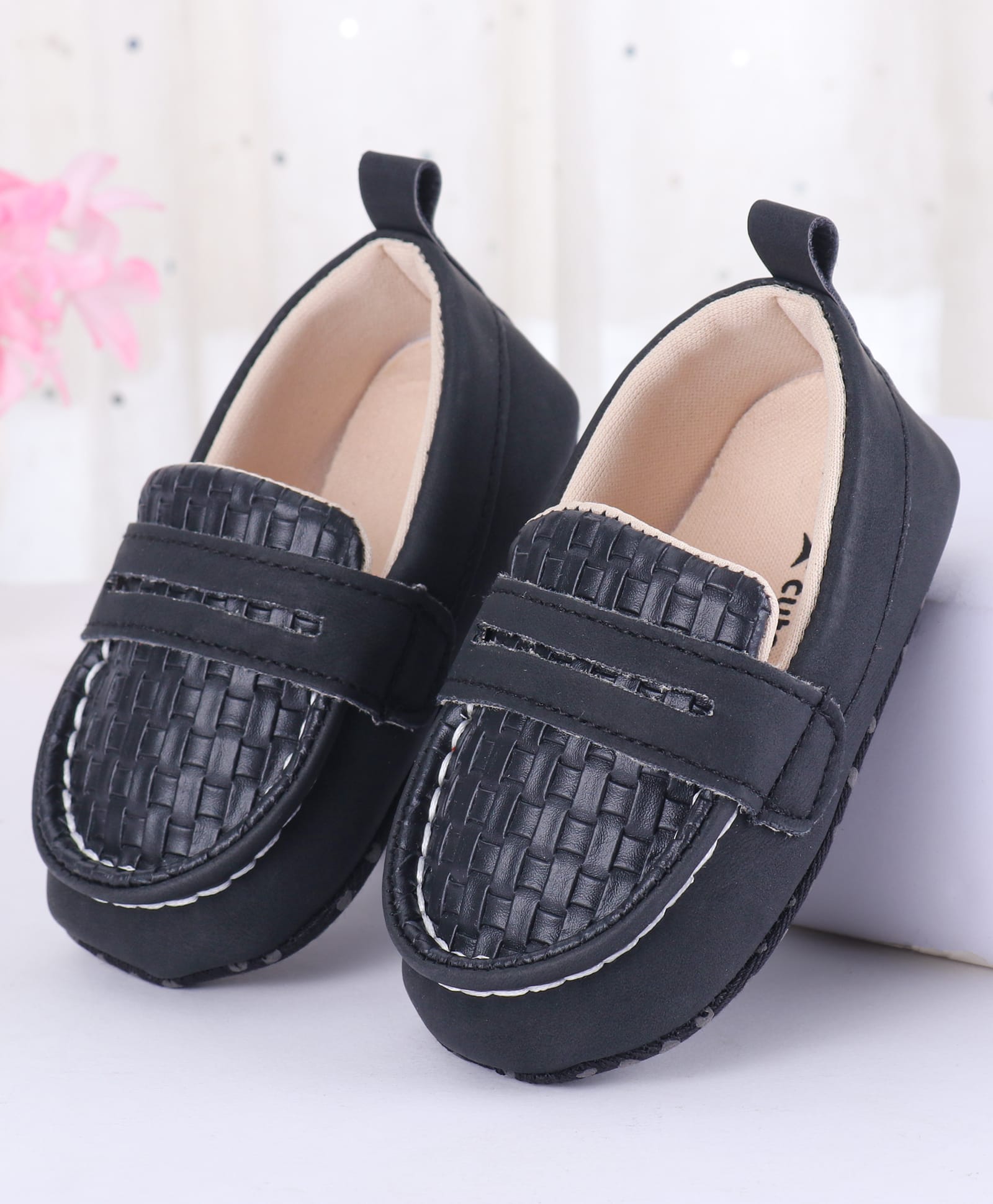 Cute Walk by Babyhug Slip On Solid Color Booties - Black-picture-11