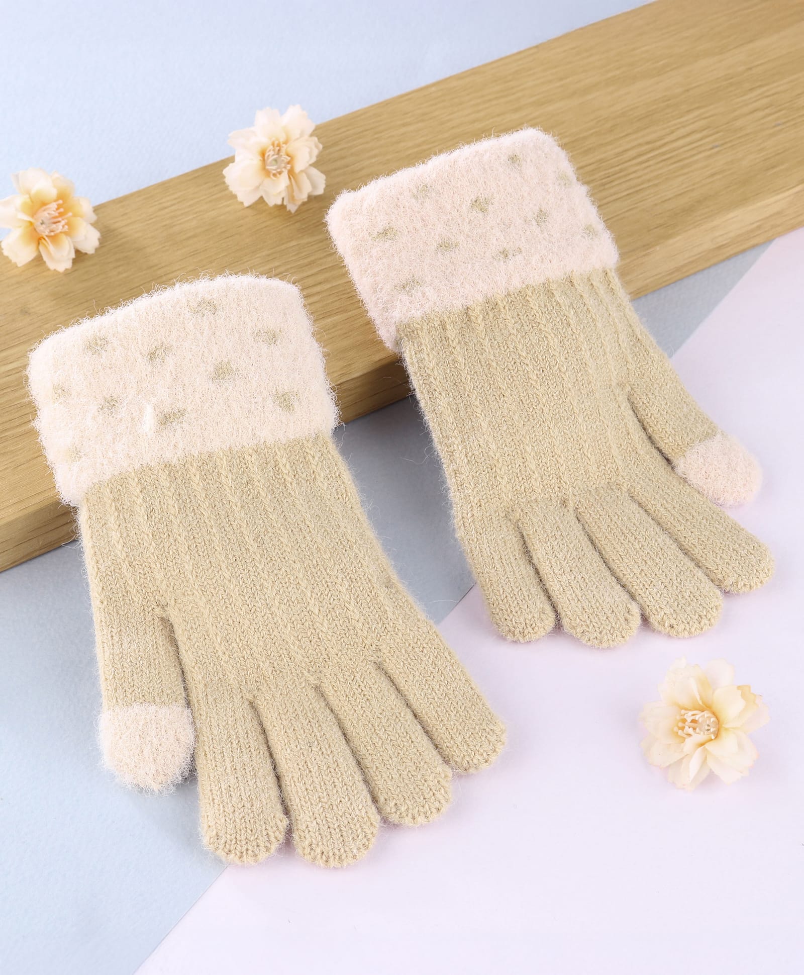 Babyhug Gloves with Cable Knit Design - Khaki
