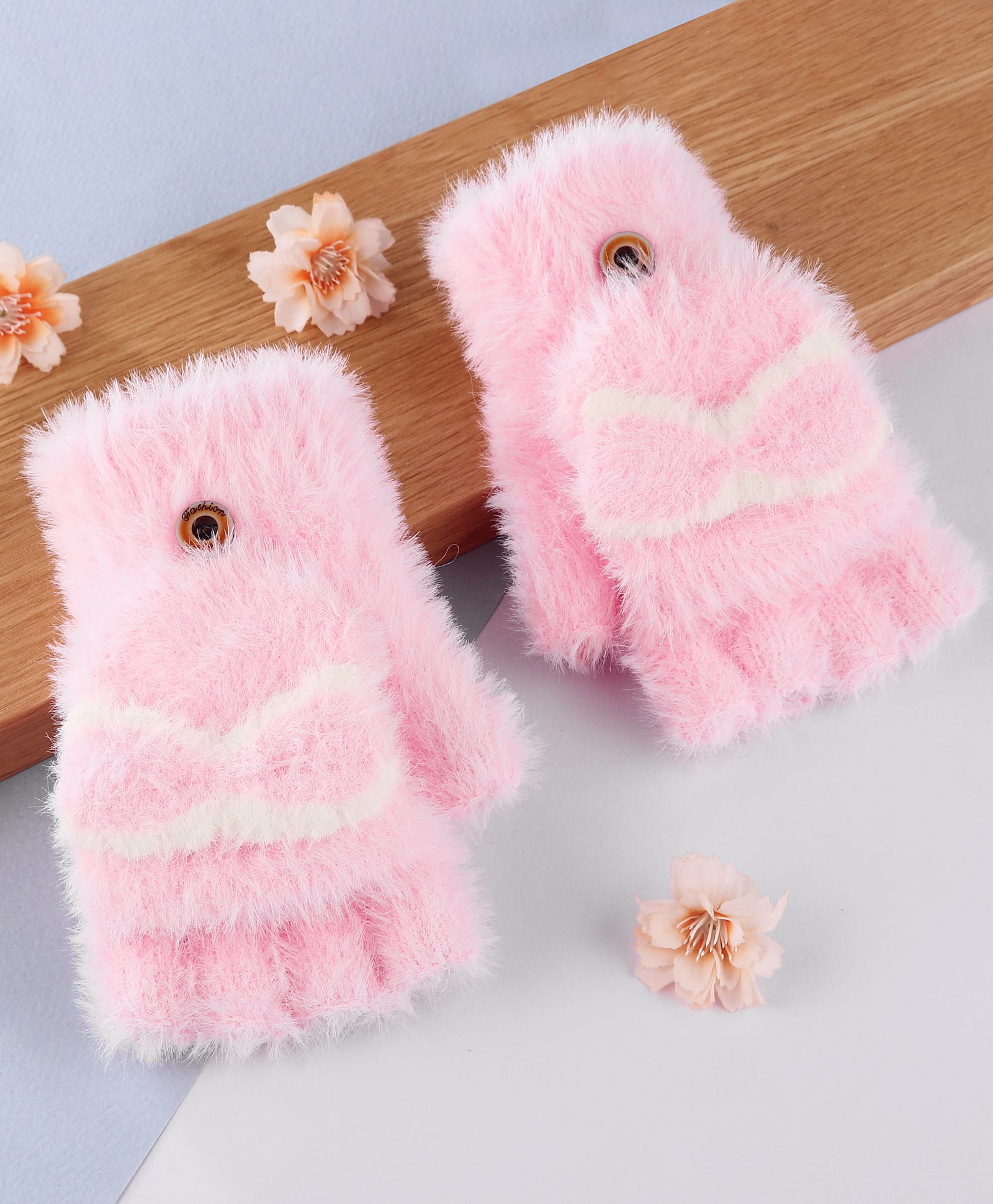Babyhug Gloves with Design - Light Pink