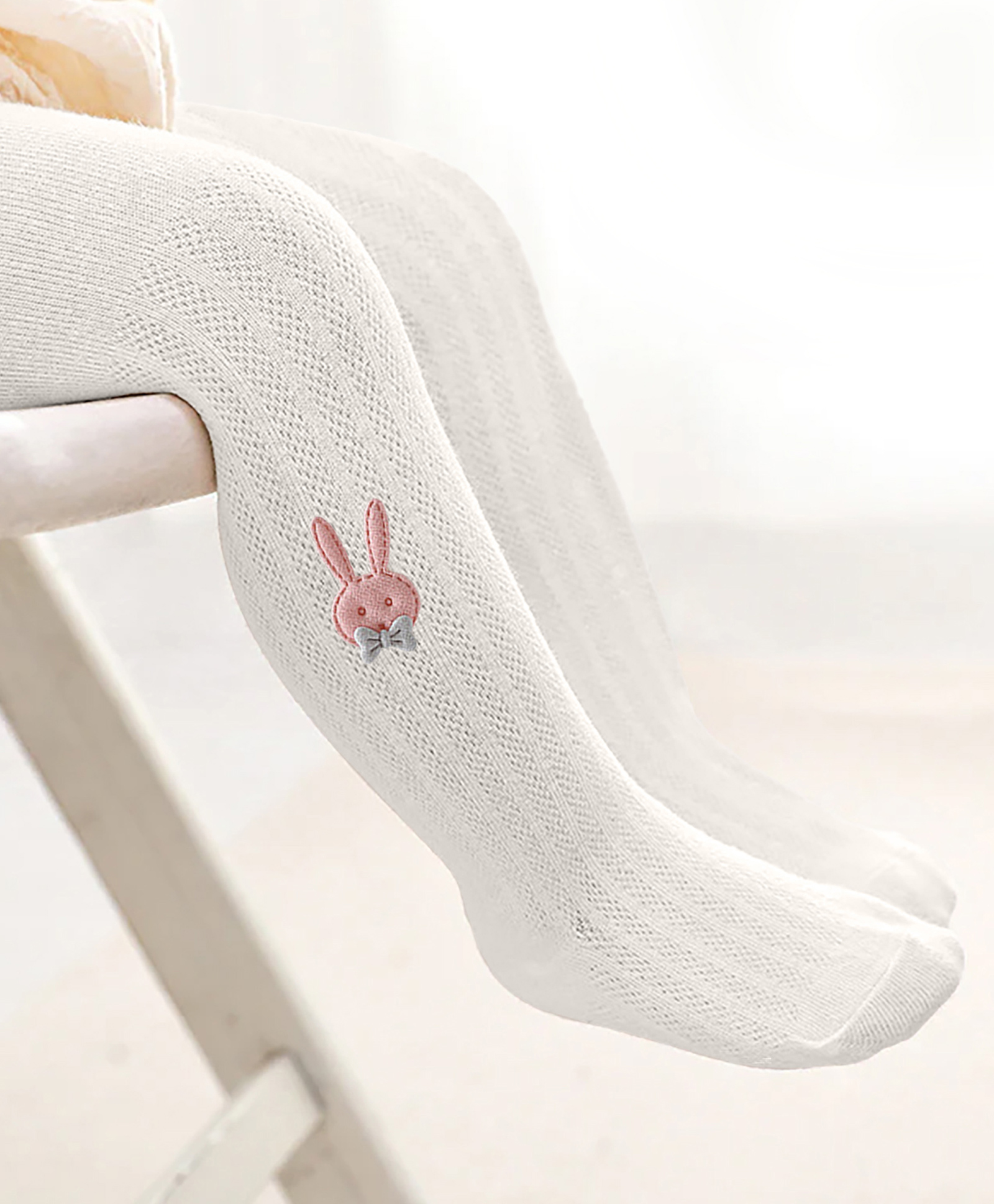 SYGA Cotton Mesh Rabbit Detail Stockings - White-picture-25